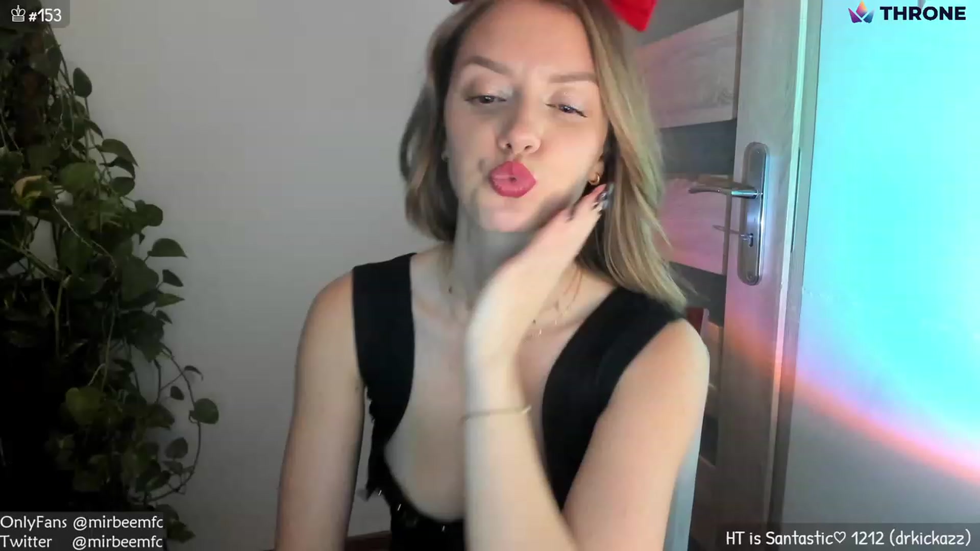 Gallery image thumbnail from MirBee's myfreecams stream on, 12/24/2022, 01:39 image 1 of 20