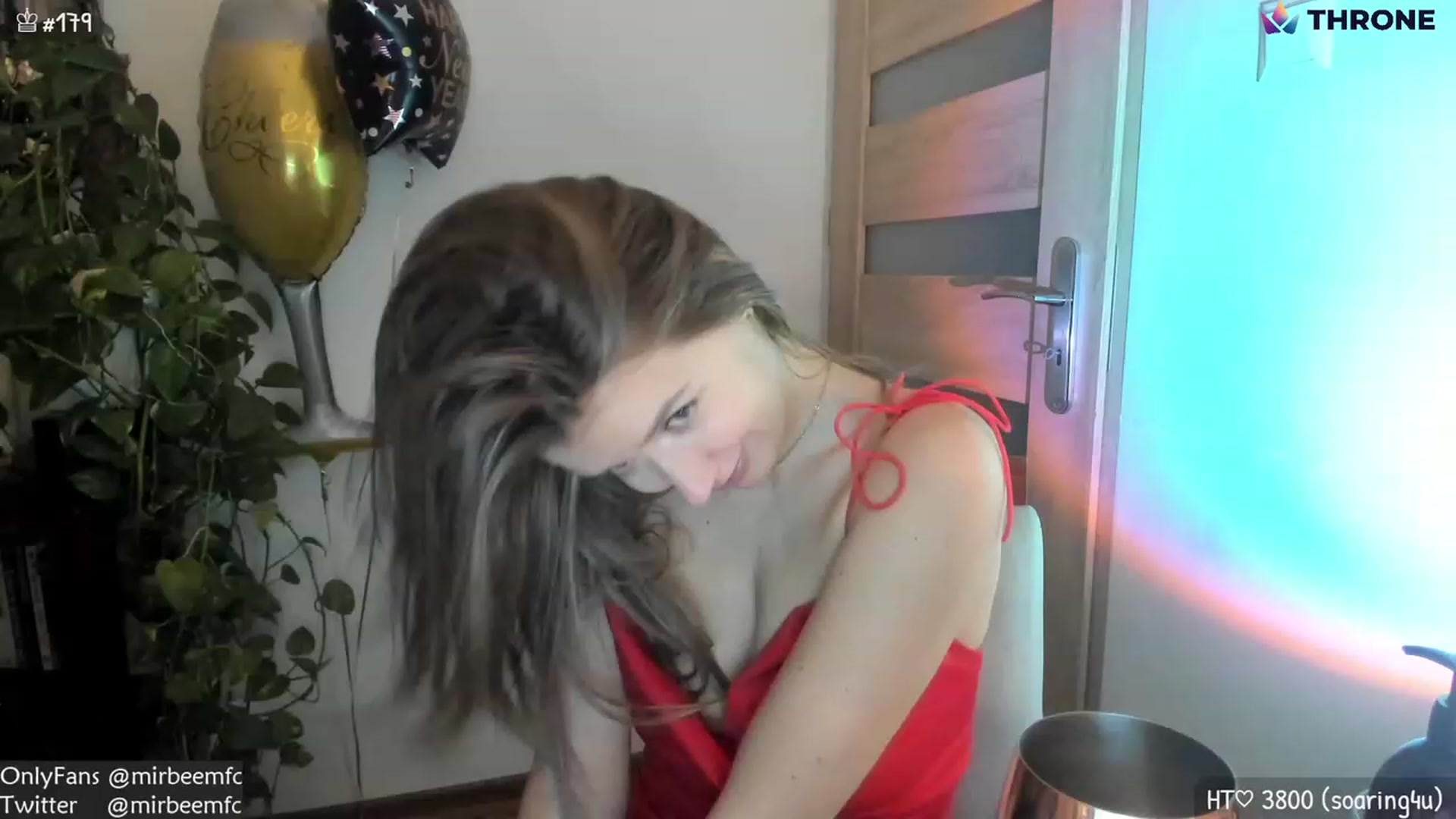 Gallery image thumbnail from MirBee's myfreecams stream on, 12/31/2022, 02:38 image 5 of 20