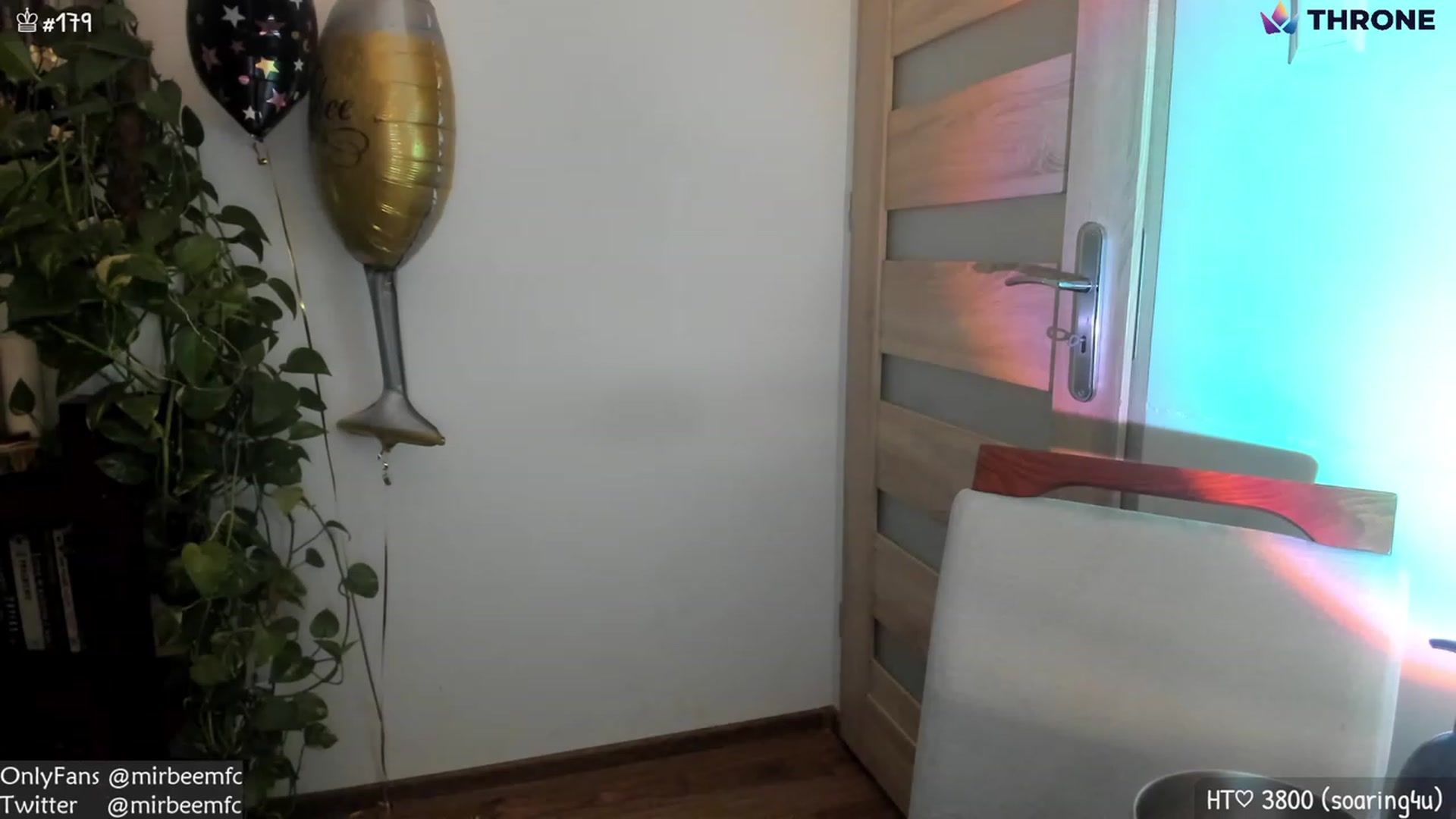 Gallery image thumbnail from MirBee's myfreecams stream on, 12/31/2022, 02:38 image 3 of 20