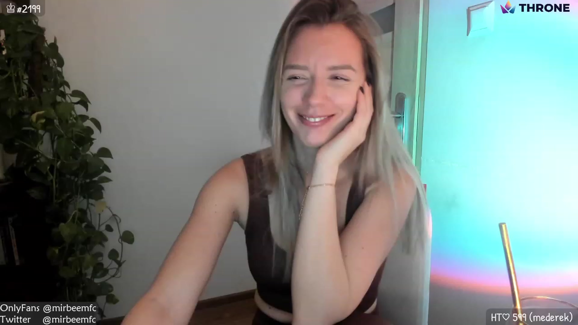 Gallery image thumbnail from MirBee's myfreecams stream on, 01/02/2023, 23:48 image 5 of 20