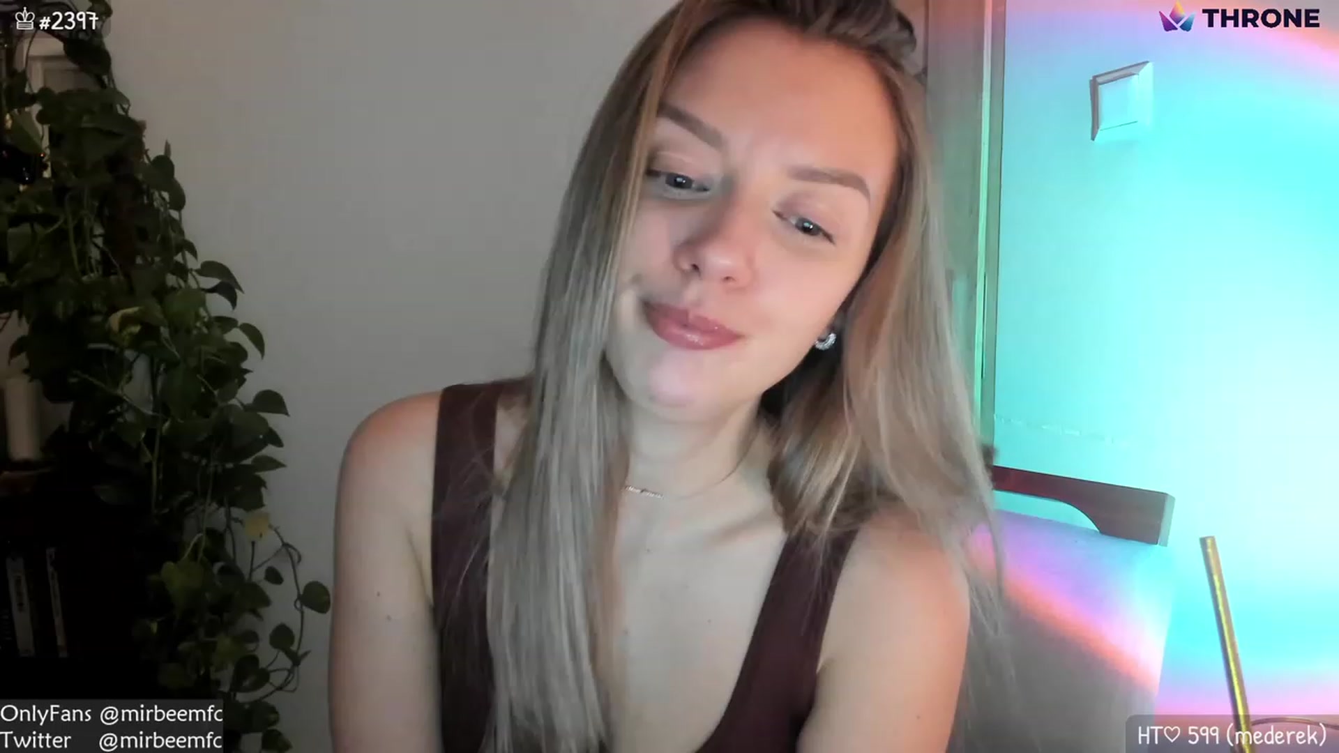 Gallery image thumbnail from MirBee's myfreecams stream on, 01/02/2023, 23:48 image 4 of 20