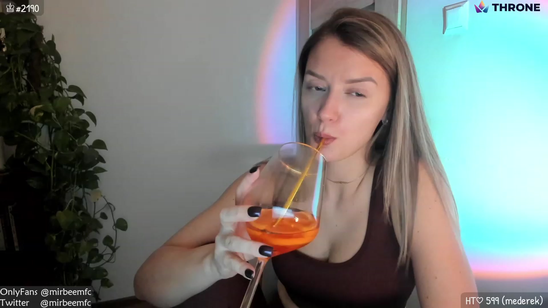 Gallery image thumbnail from MirBee's myfreecams stream on, 01/02/2023, 23:48 image 7 of 20