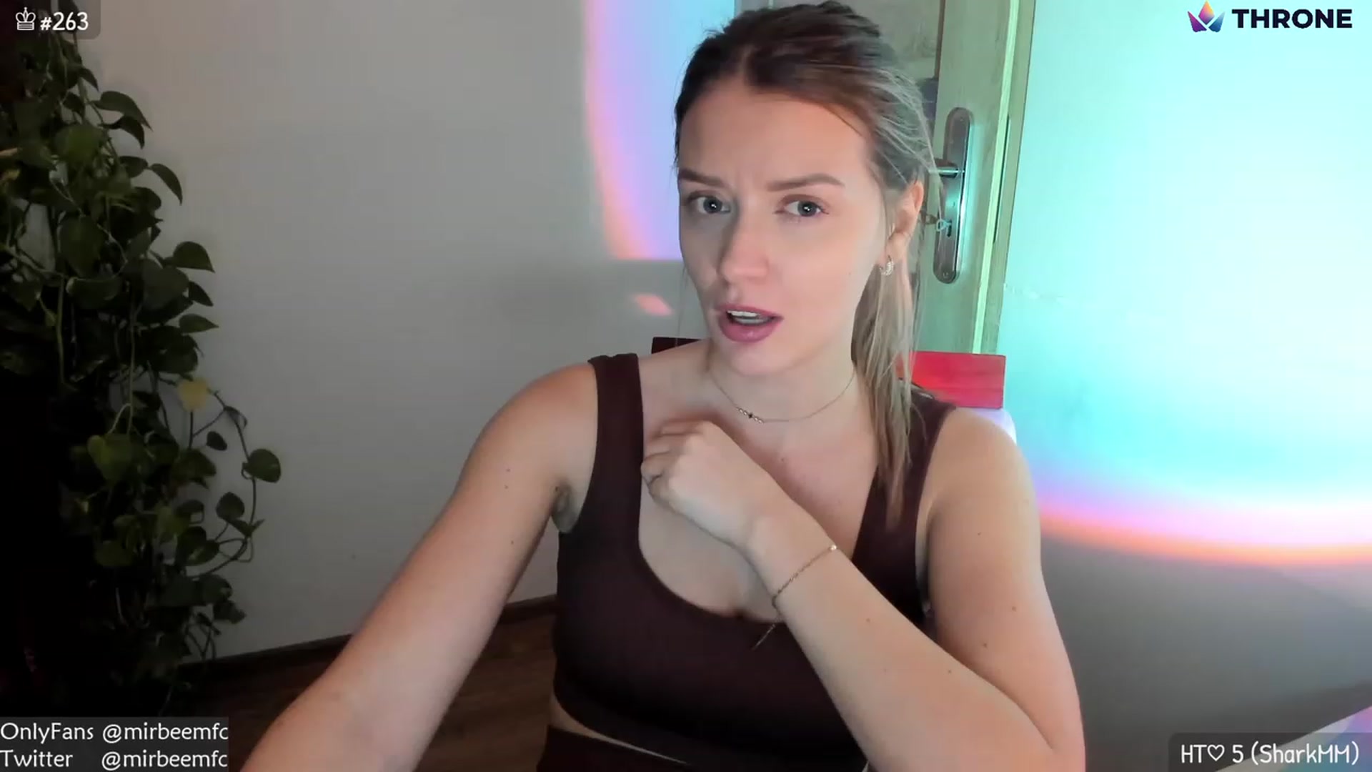 Gallery image thumbnail from MirBee's myfreecams stream on, 01/04/2023, 22:52 image 15 of 20