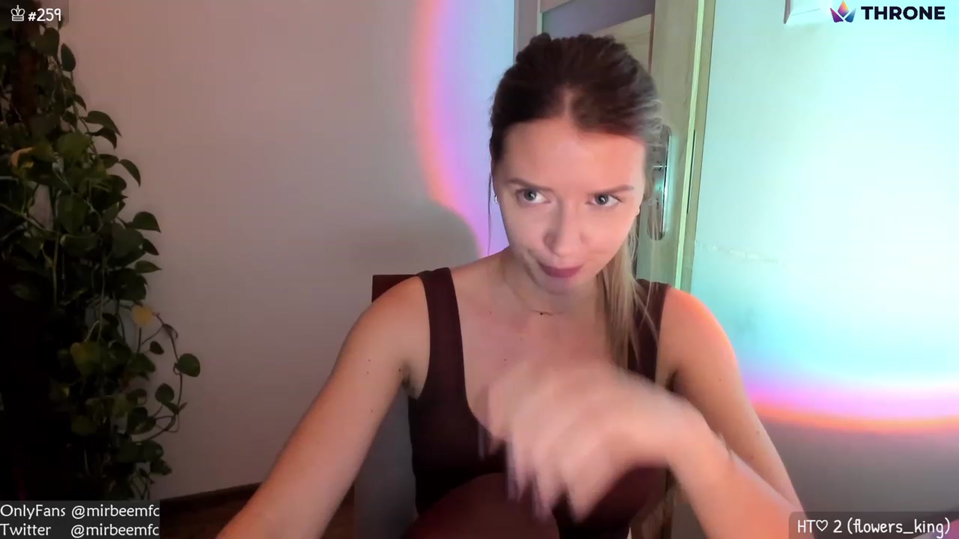 Gallery image thumbnail from MirBee's myfreecams stream on, 01/04/2023, 22:52 image 5 of 20