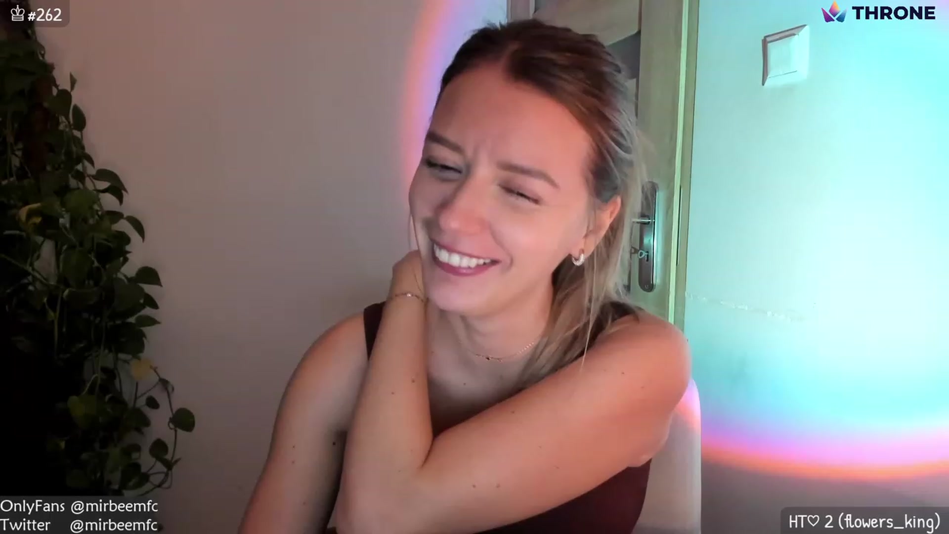 Gallery image thumbnail from MirBee's myfreecams stream on, 01/04/2023, 22:52 image 9 of 20