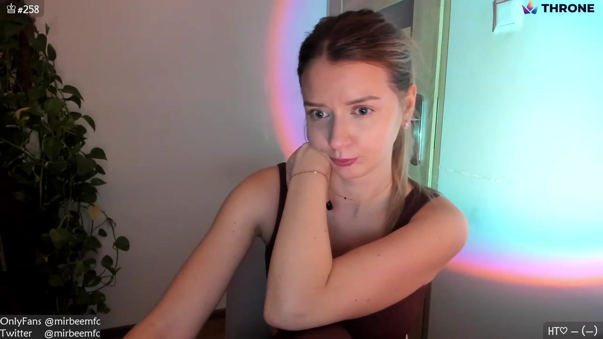 Gallery image thumbnail from MirBee's myfreecams stream on, 01/04/2023, 22:52 image 3 of 20