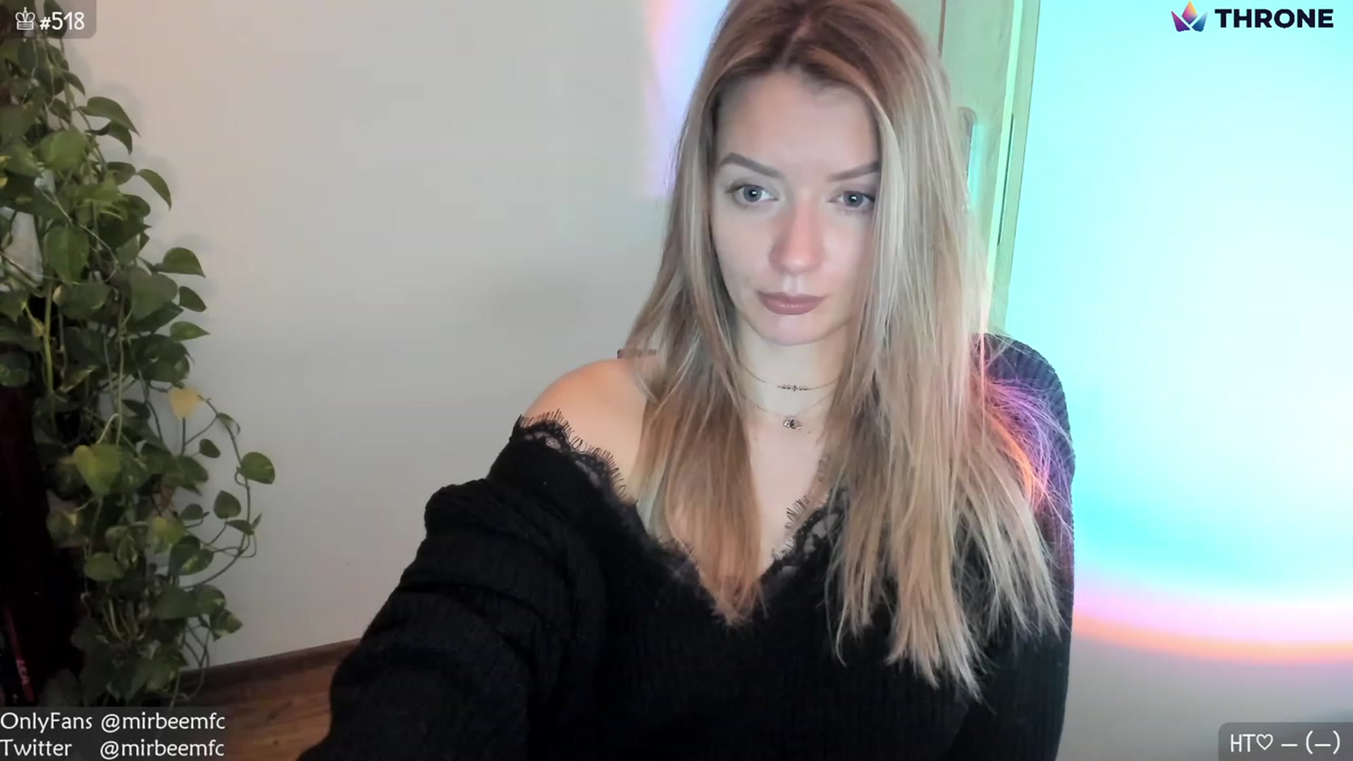 Gallery image thumbnail from MirBee's myfreecams stream on, 01/07/2023, 03:03 image 1 of 20