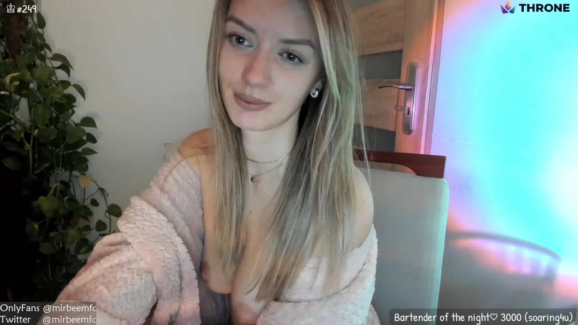Gallery image thumbnail from MirBee's myfreecams stream on, 01/07/2023, 04:14 image 20 of 20