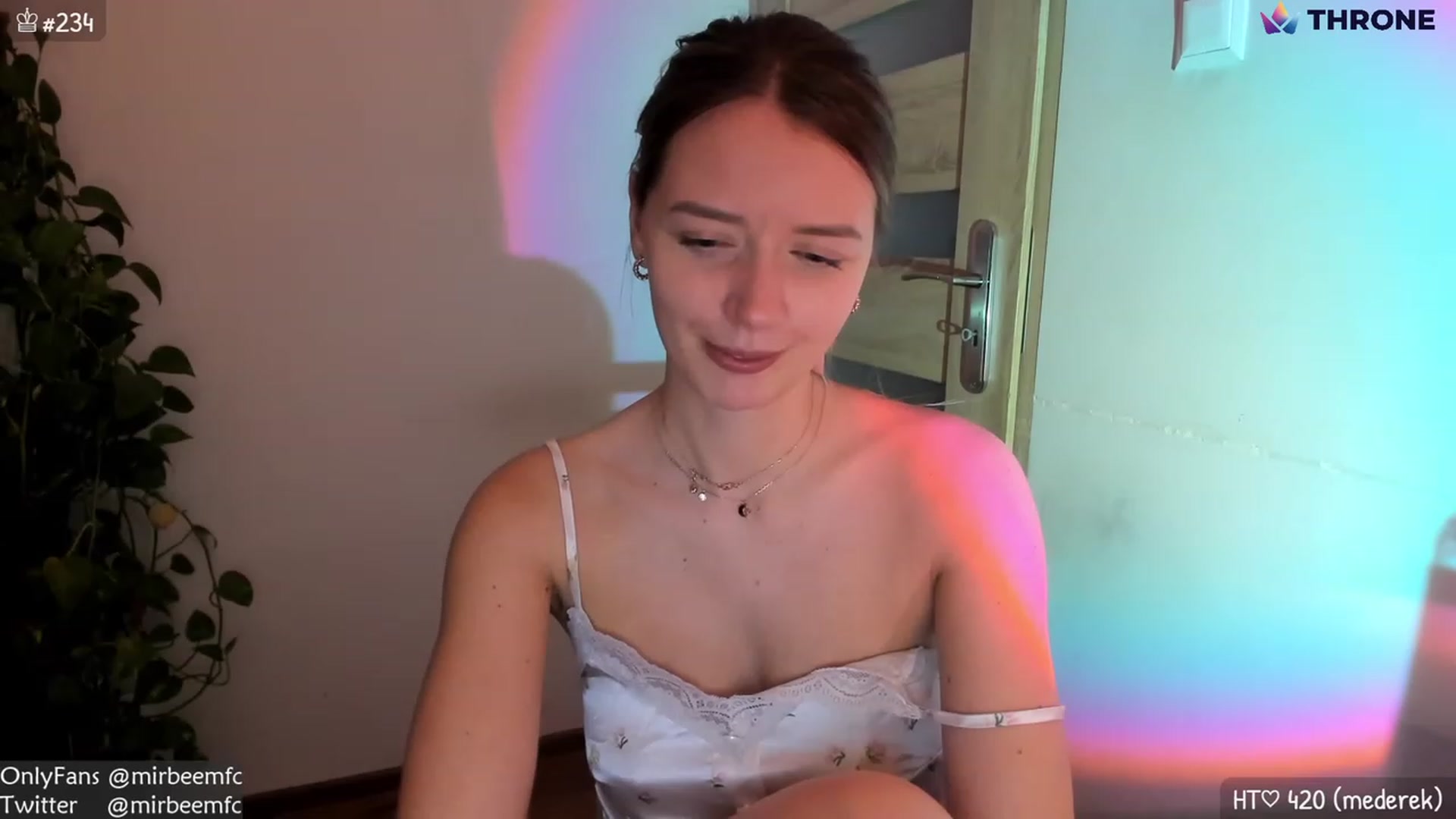 Gallery image thumbnail from MirBee's myfreecams stream on, 01/09/2023, 02:05 image 9 of 20