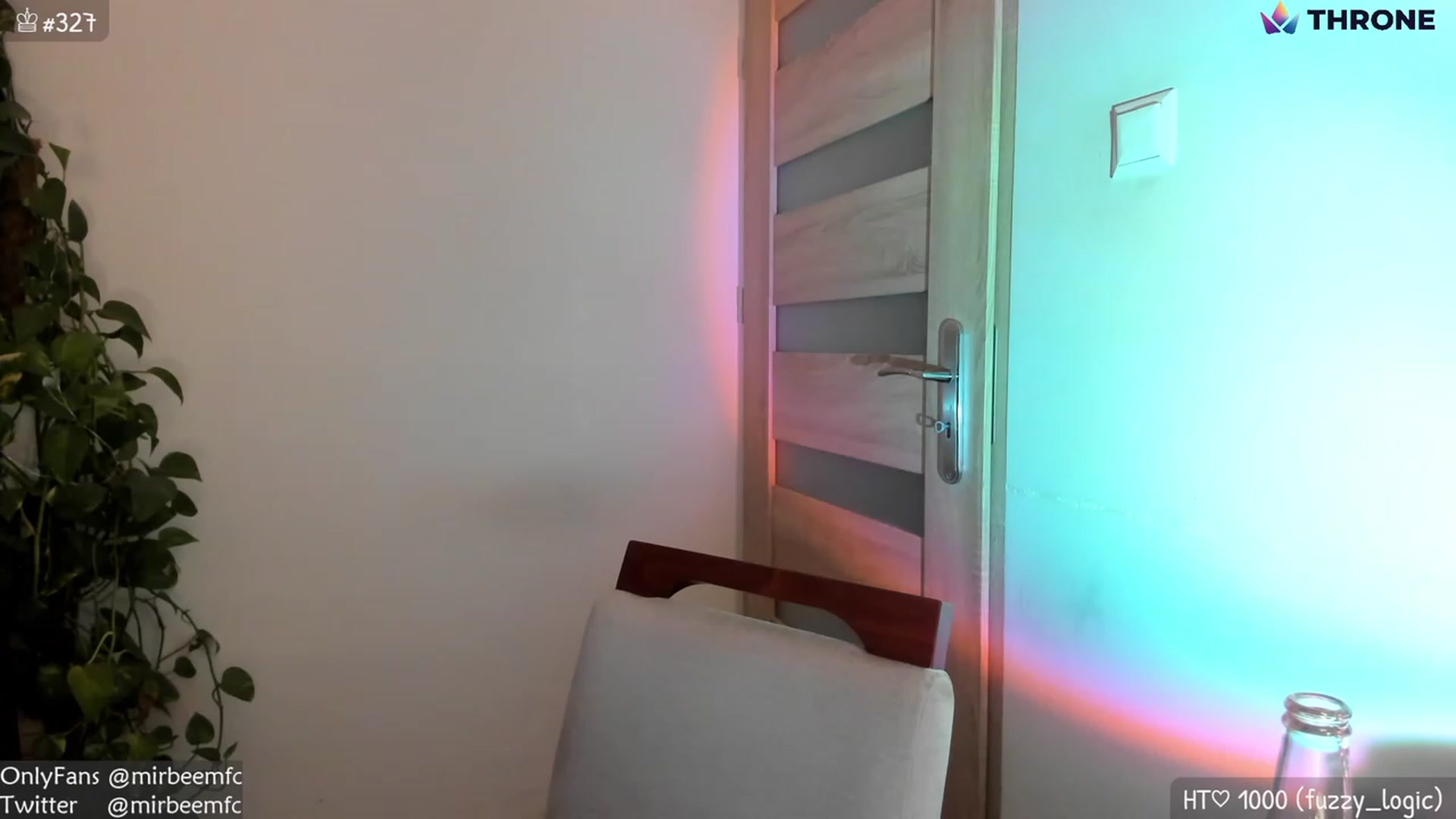 Gallery image thumbnail from MirBee's myfreecams stream on, 01/14/2023, 02:31 image 1 of 20