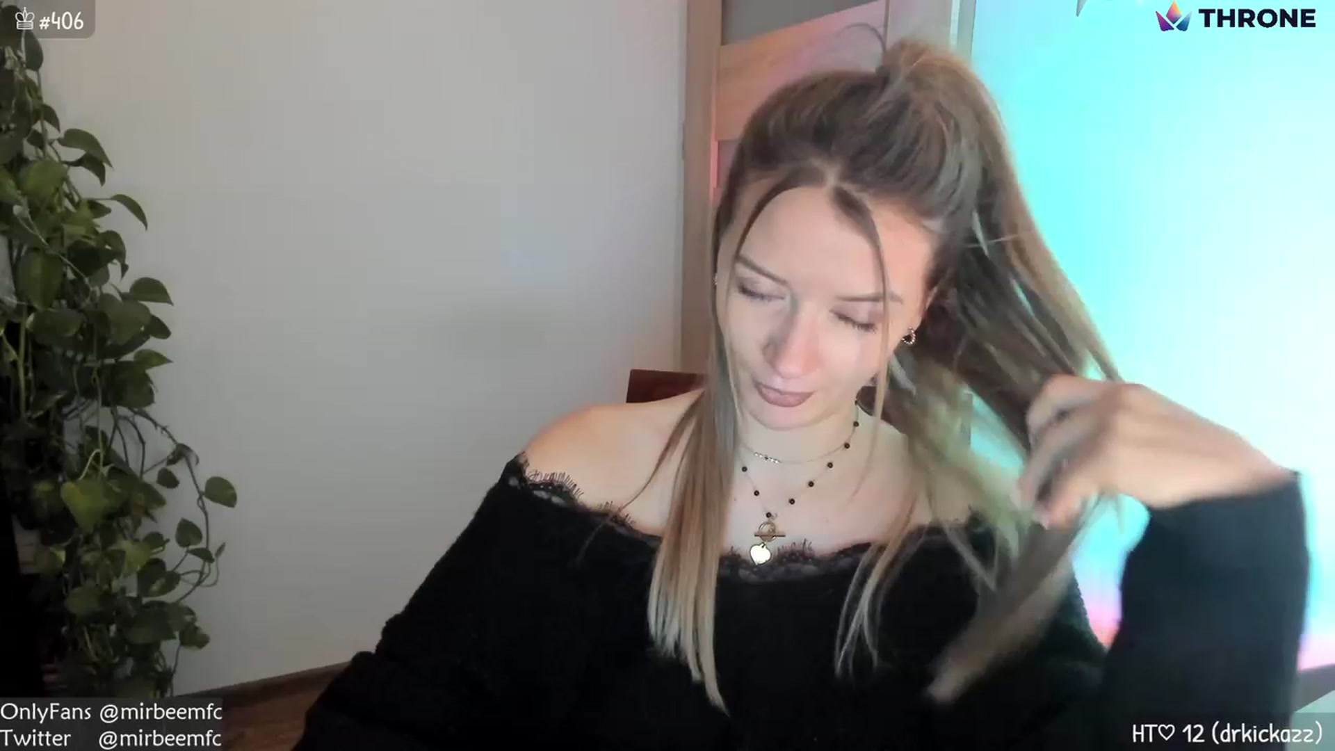 Gallery image thumbnail from MirBee's myfreecams stream on, 01/15/2023, 23:50 image 6 of 20