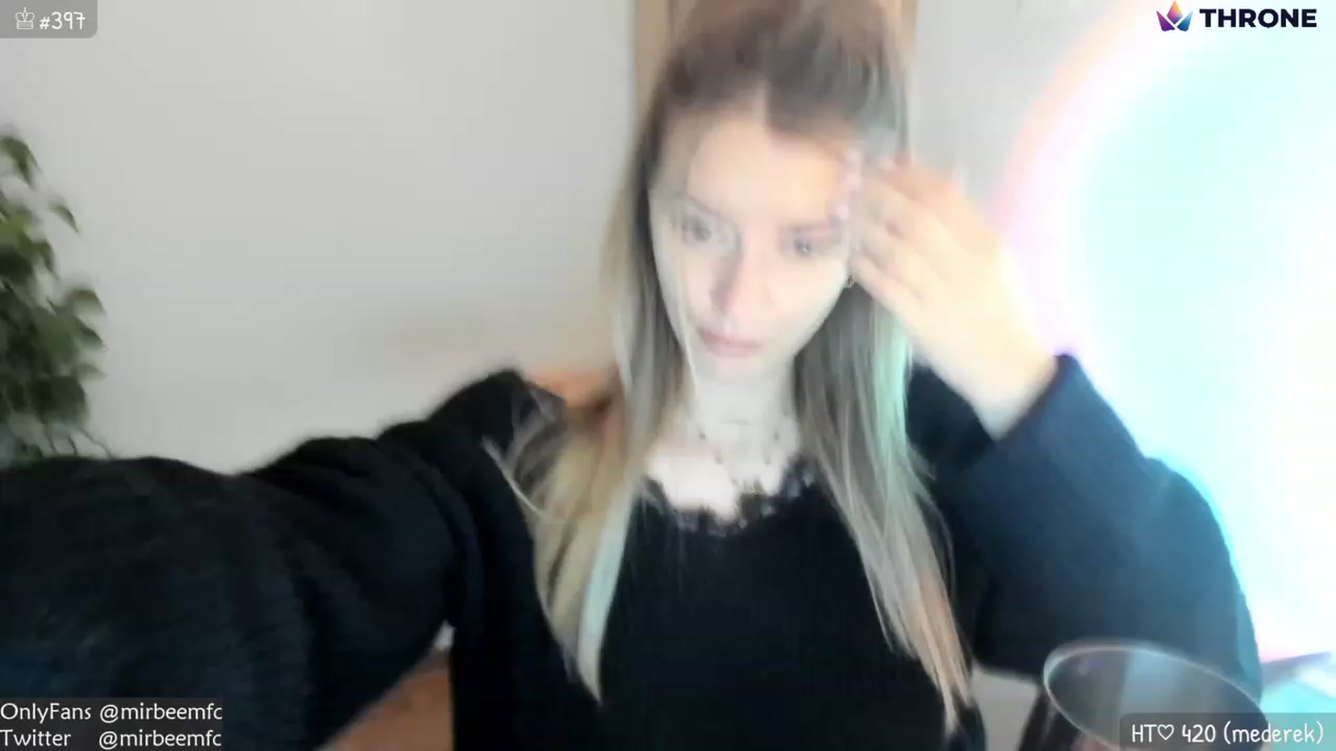 Gallery image thumbnail from MirBee's myfreecams stream on, 01/15/2023, 23:50 image 14 of 20