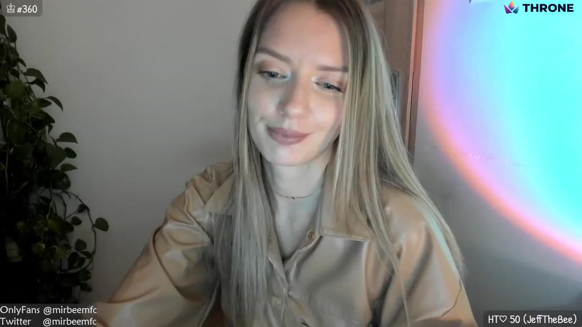 Gallery image thumbnail from MirBee's myfreecams stream on, 01/19/2023, 01:53 image 8 of 20