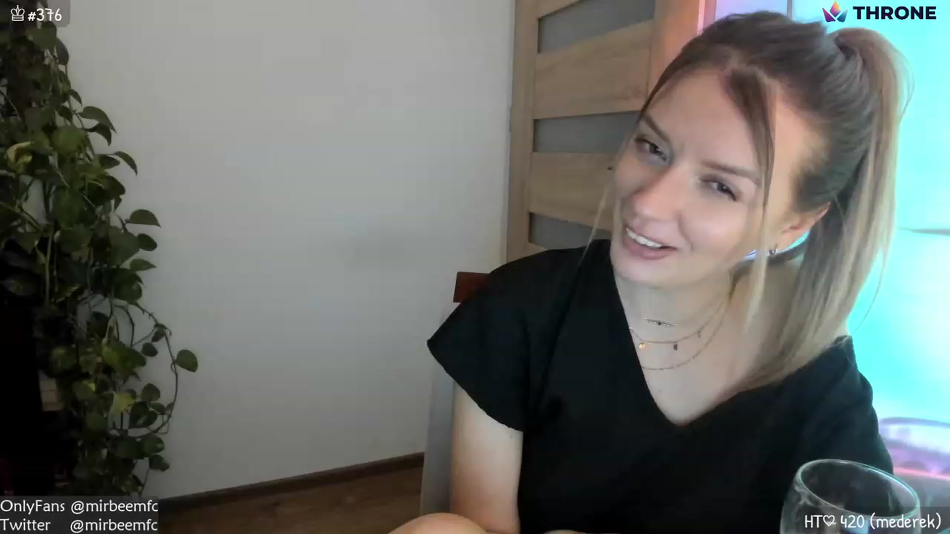 Gallery image thumbnail from MirBee's myfreecams stream on, 01/21/2023, 01:39 image 15 of 20