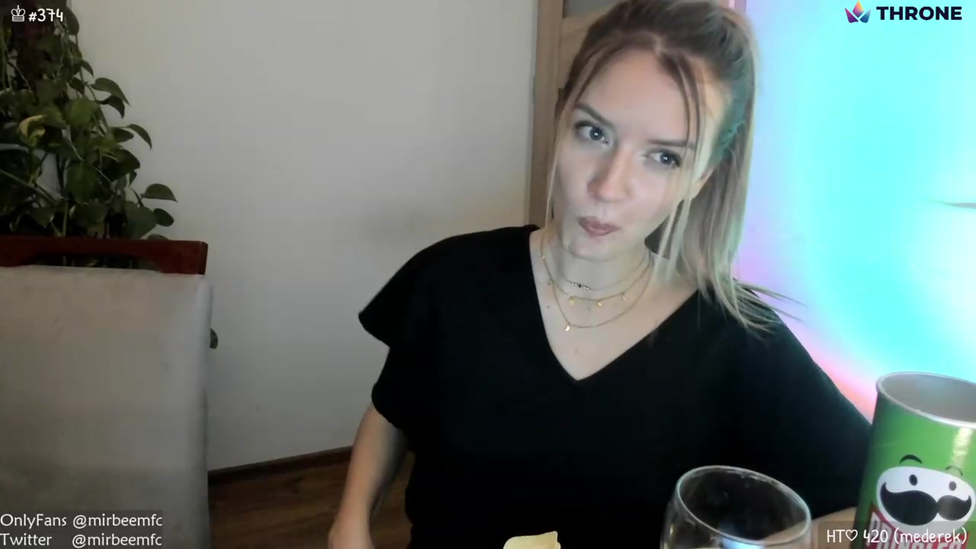 Gallery image thumbnail from MirBee's myfreecams stream on, 01/21/2023, 01:39 image 12 of 20