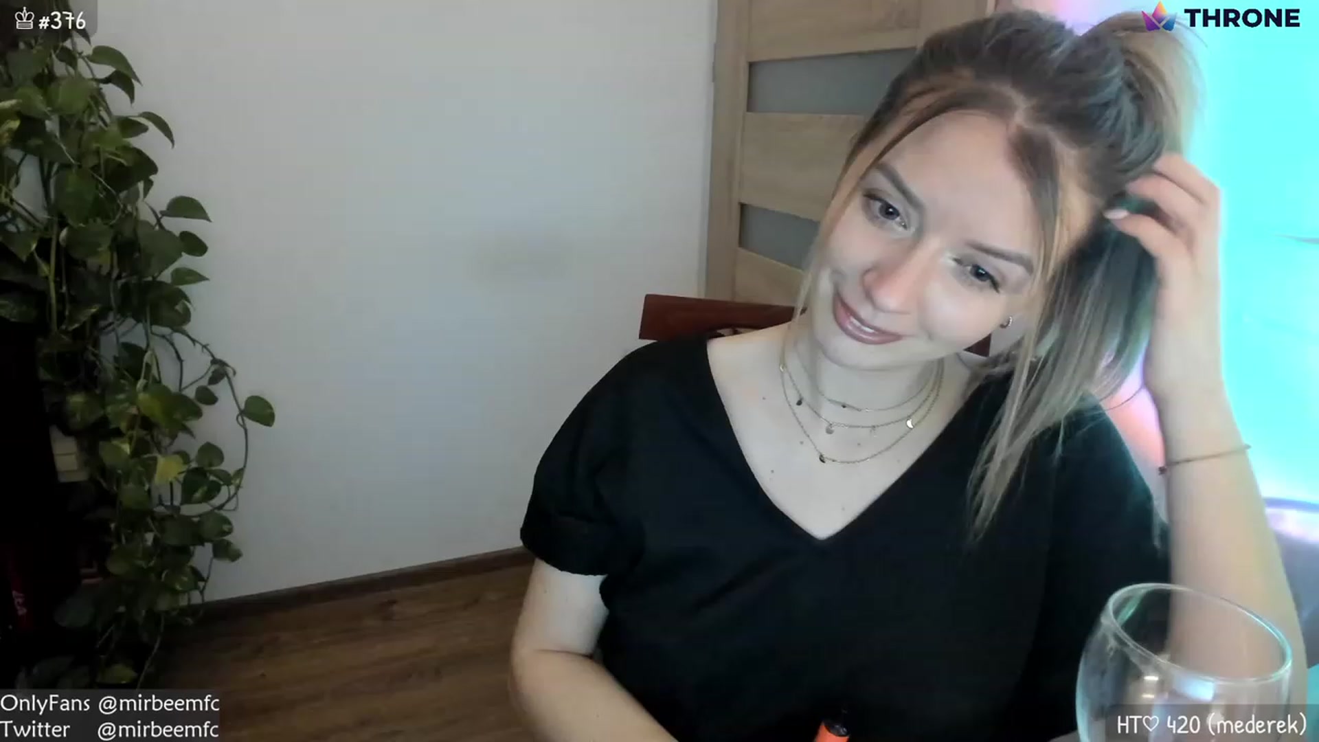 Gallery image thumbnail from MirBee's myfreecams stream on, 01/21/2023, 01:39 image 17 of 20