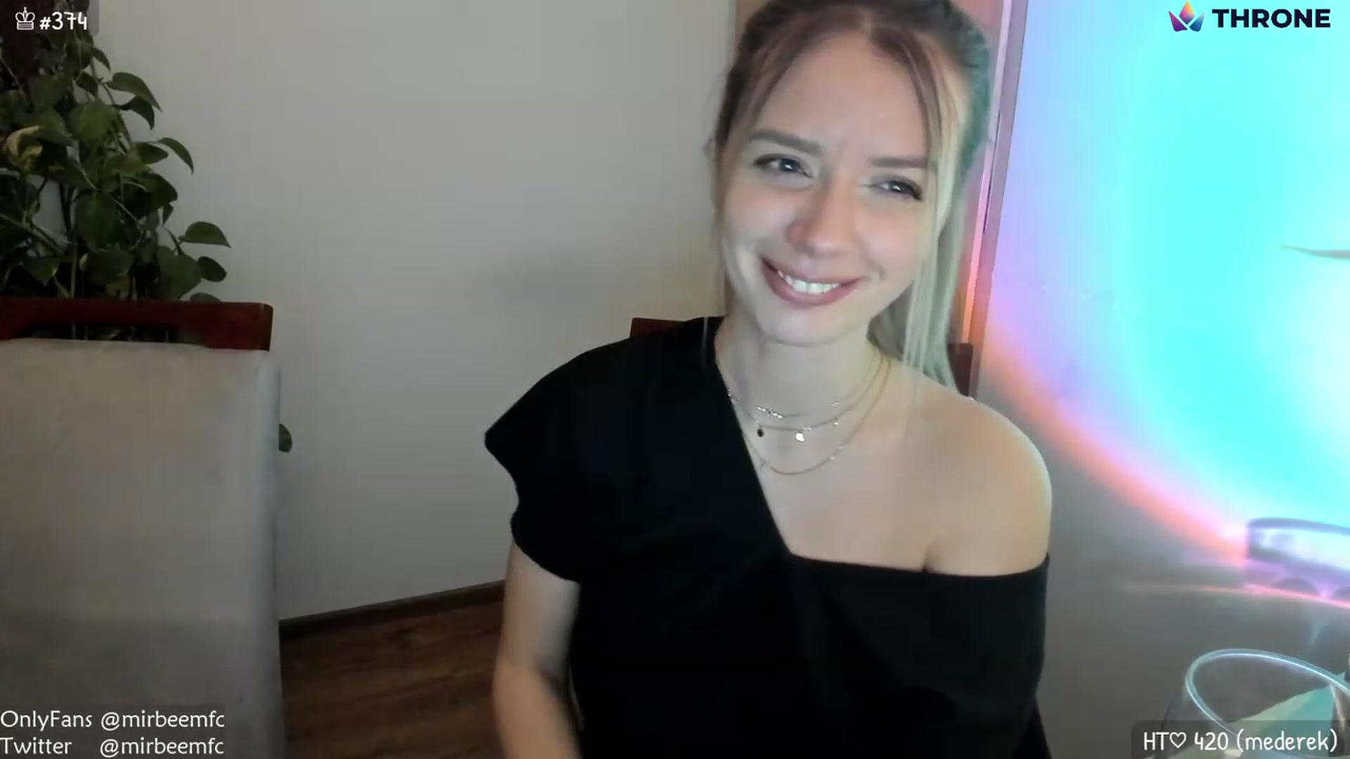 Gallery image thumbnail from MirBee's myfreecams stream on, 01/21/2023, 01:39 image 13 of 20