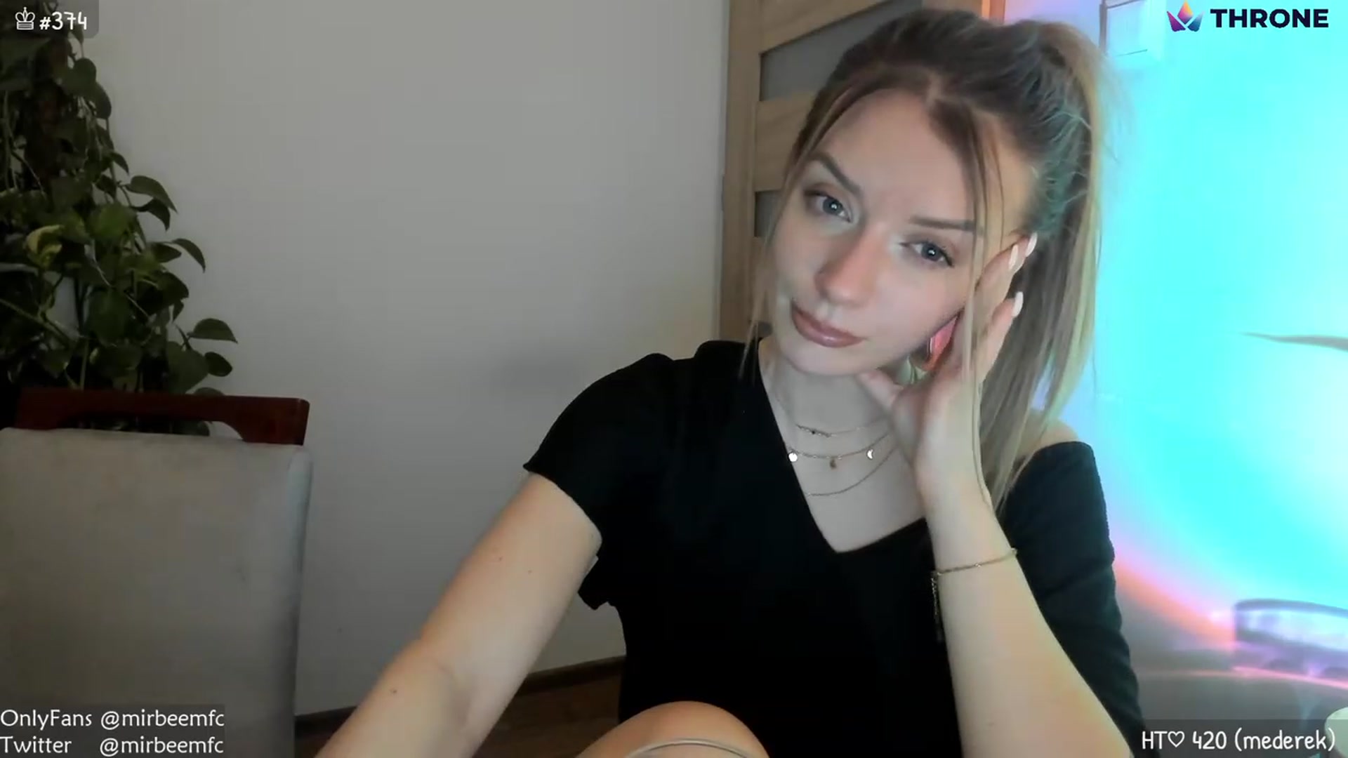 Gallery image thumbnail from MirBee's myfreecams stream on, 01/21/2023, 01:39 image 10 of 20