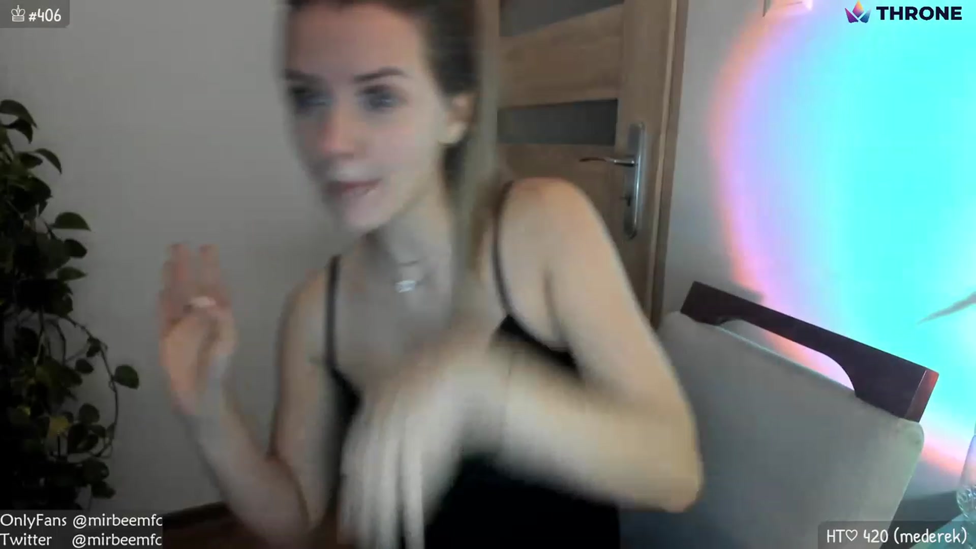 Gallery image thumbnail from MirBee's myfreecams stream on, 01/22/2023, 24:06 image 17 of 20