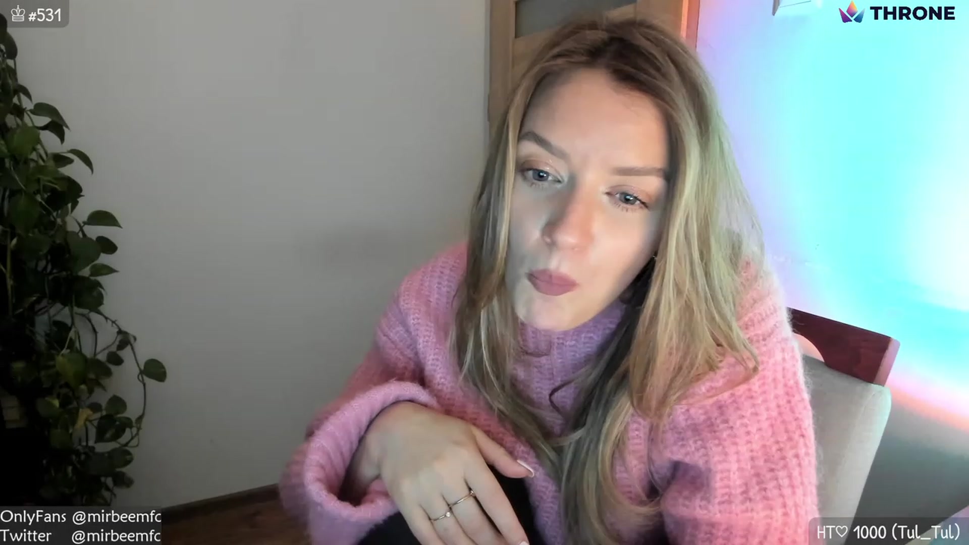 Gallery image thumbnail from MirBee's myfreecams stream on, 01/27/2023, 23:03 image 15 of 20