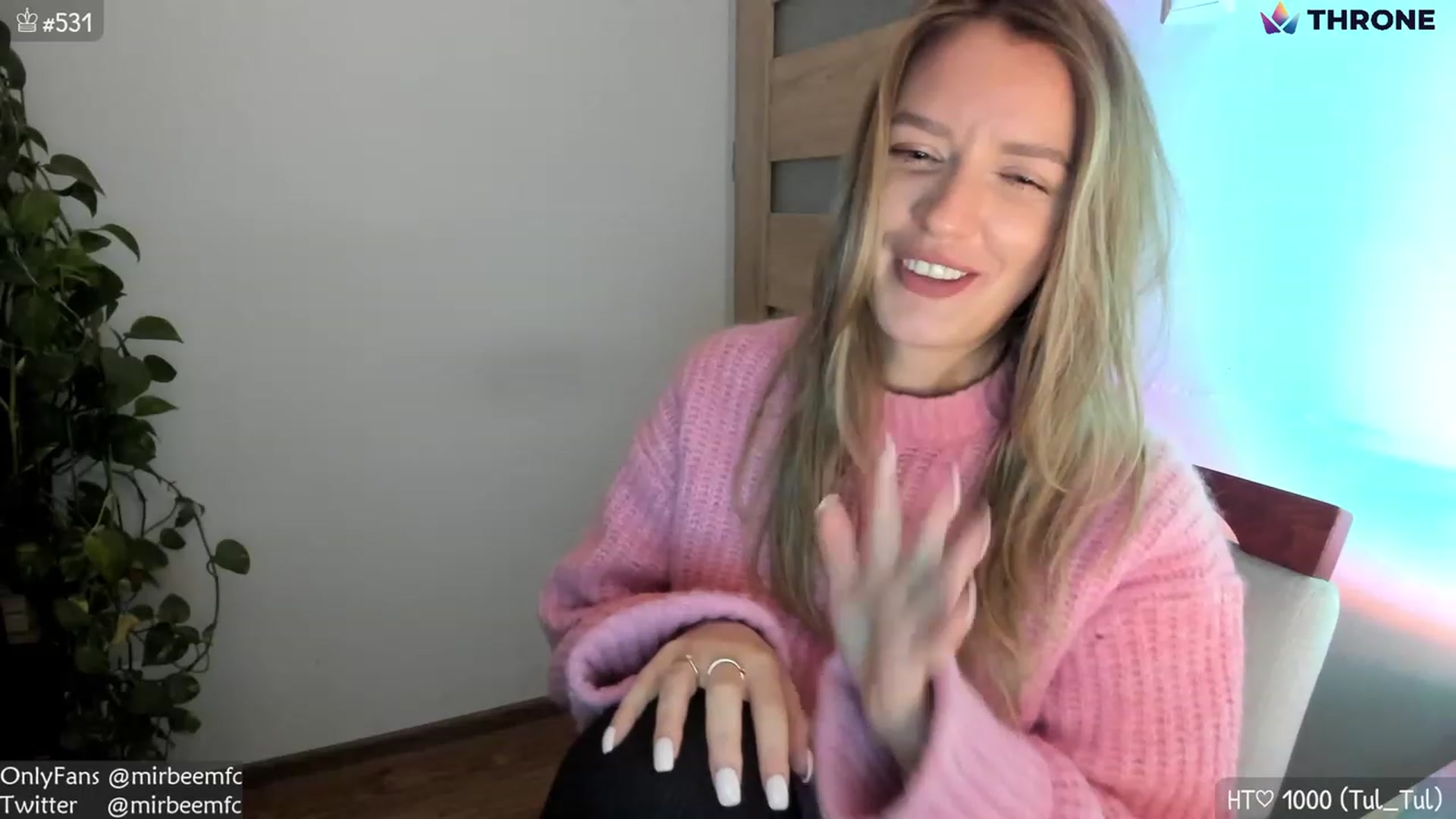 Gallery image thumbnail from MirBee's myfreecams stream on, 01/27/2023, 23:03 image 14 of 20