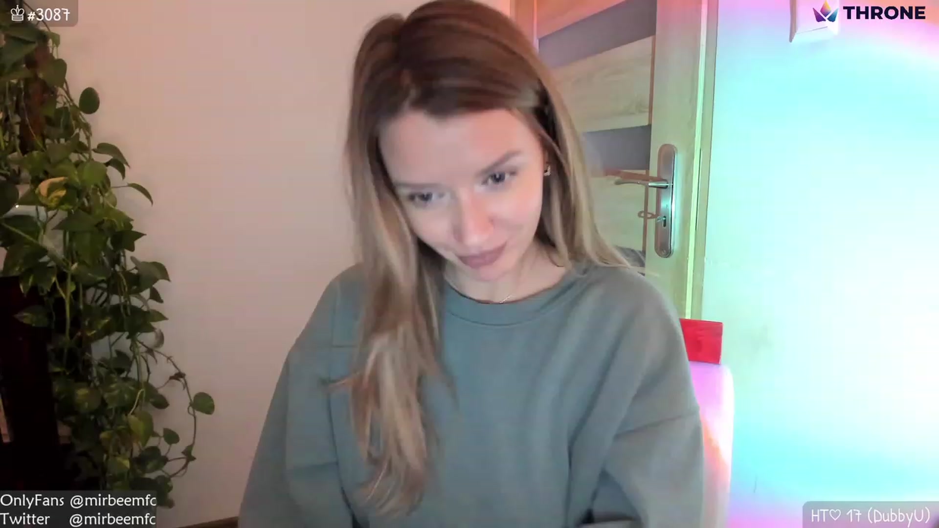 Gallery image thumbnail from MirBee's myfreecams stream on, 02/02/2023, 24:28 image 4 of 20