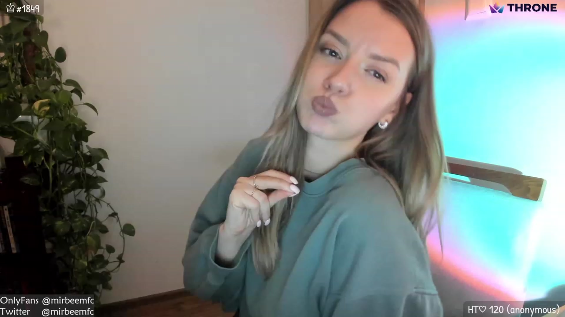 Gallery image thumbnail from MirBee's myfreecams stream on, 02/02/2023, 24:28 image 8 of 20