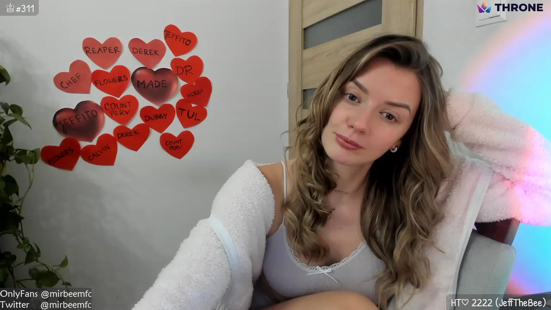 Gallery image thumbnail from MirBee's myfreecams stream on, 02/06/2023, 23:59 image 9 of 20