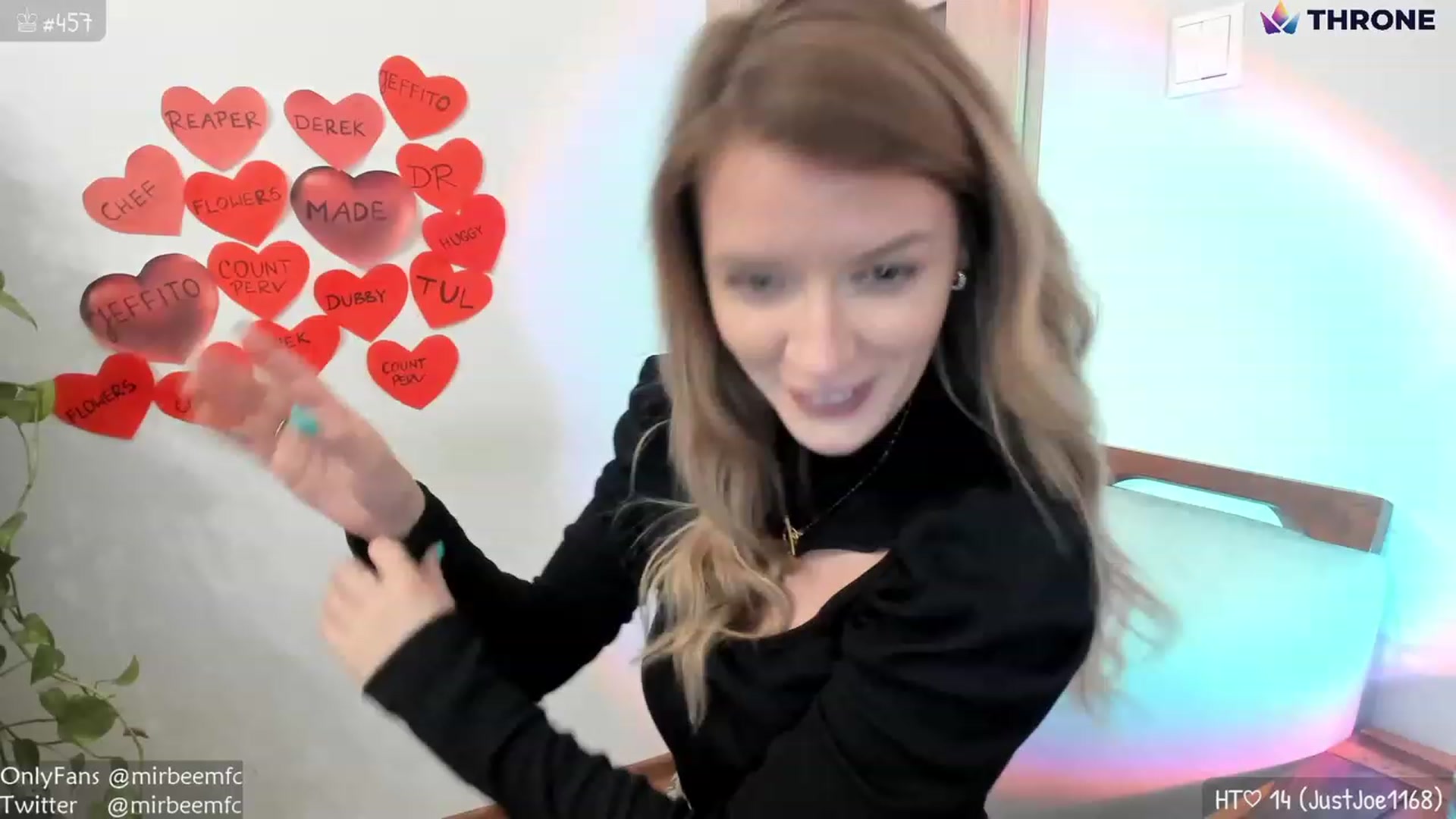 Gallery image thumbnail from MirBee's myfreecams stream on, 02/09/2023, 22:09 image 7 of 20