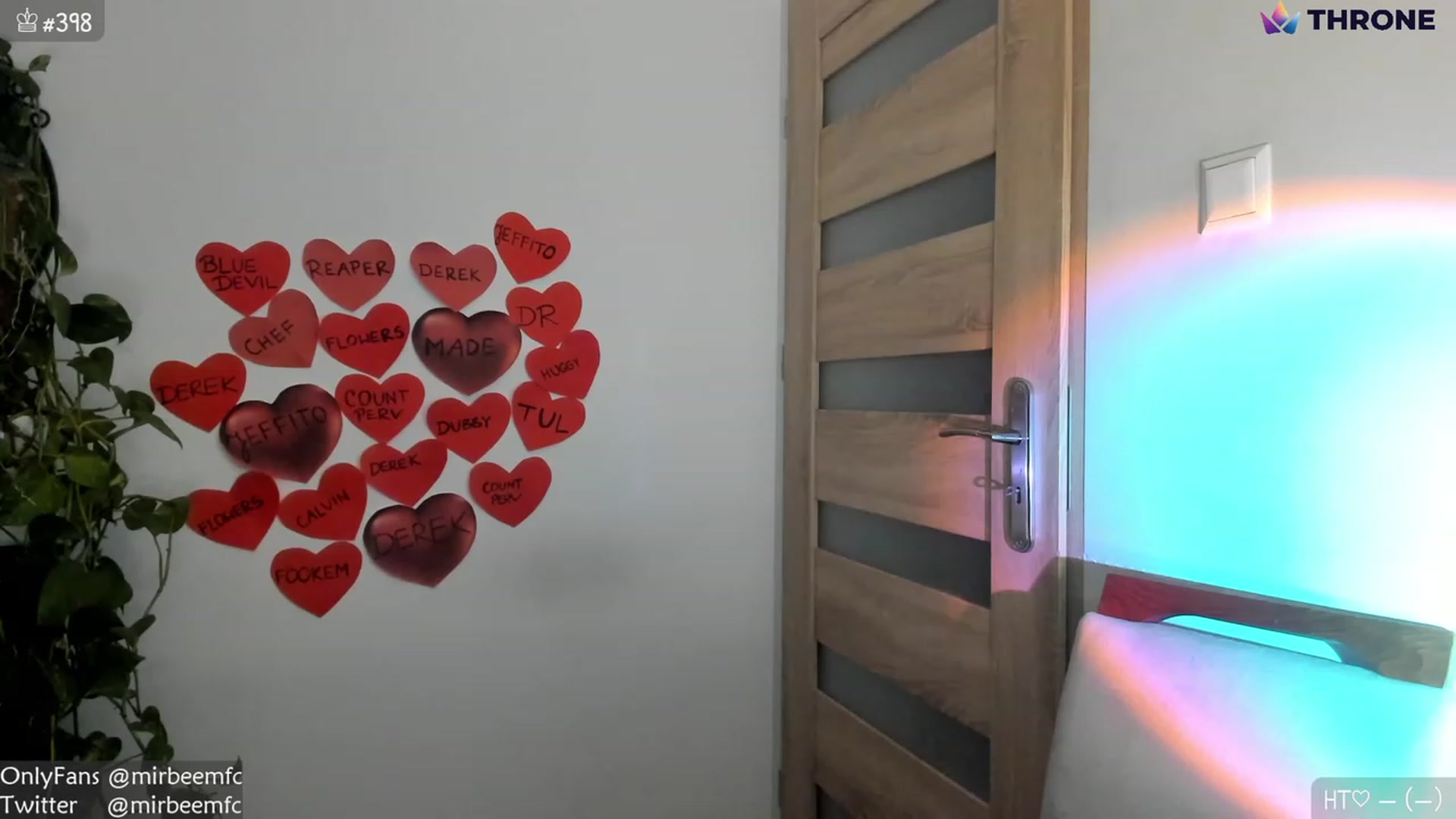 Gallery image thumbnail from MirBee's myfreecams stream on, 02/10/2023, 21:51 image 3 of 20