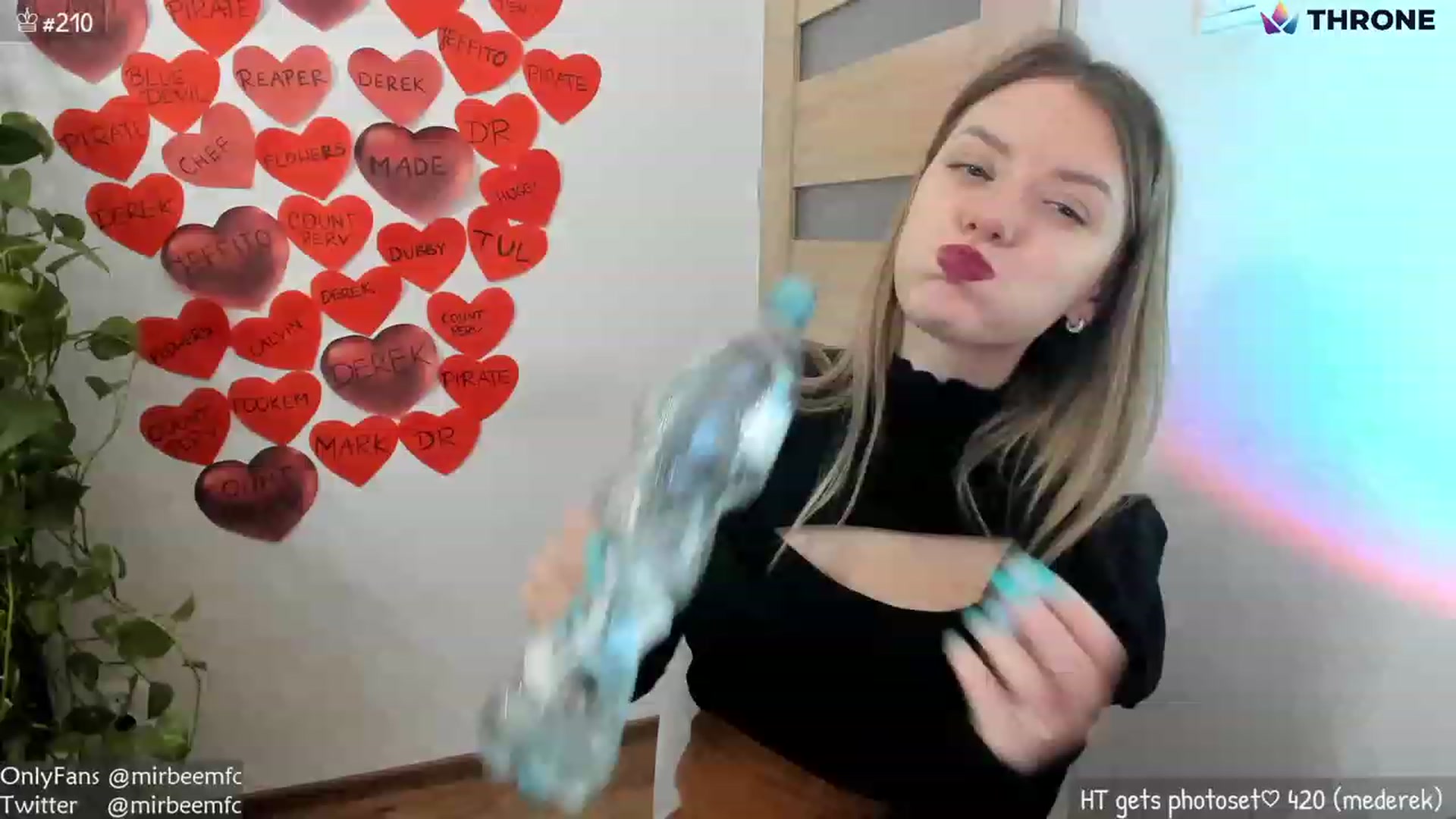 Gallery image thumbnail from MirBee's myfreecams stream on, 02/15/2023, 24:03 image 14 of 20