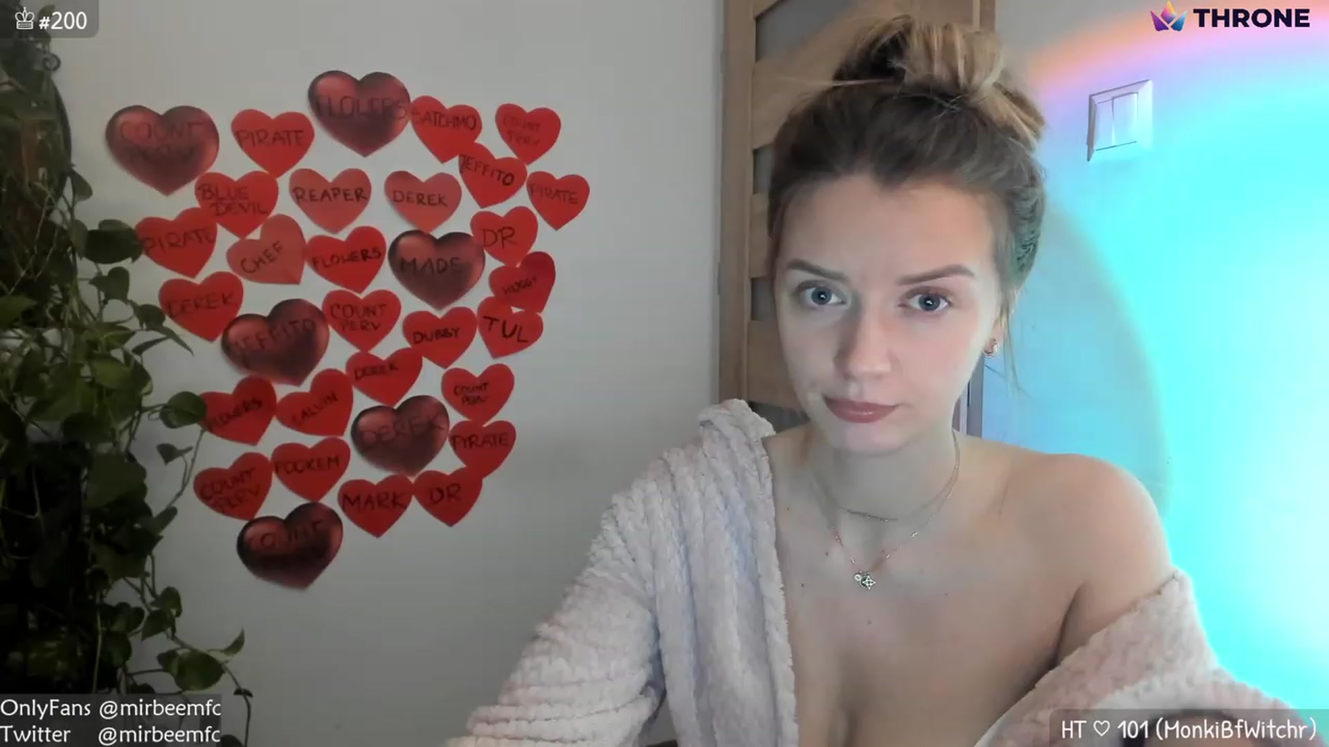 Gallery image thumbnail from MirBee's myfreecams stream on, 02/16/2023, 24:16 image 19 of 20