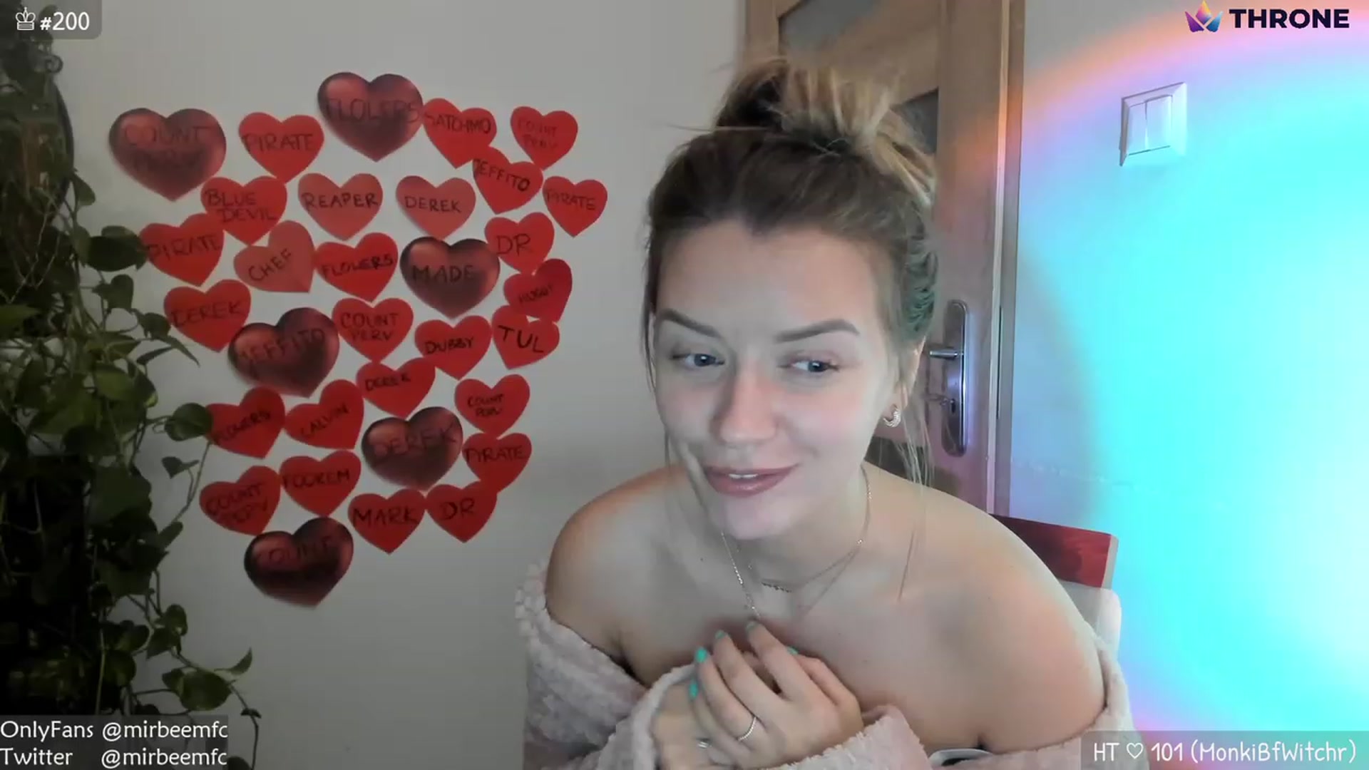 Gallery image thumbnail from MirBee's myfreecams stream on, 02/16/2023, 24:16 image 18 of 20