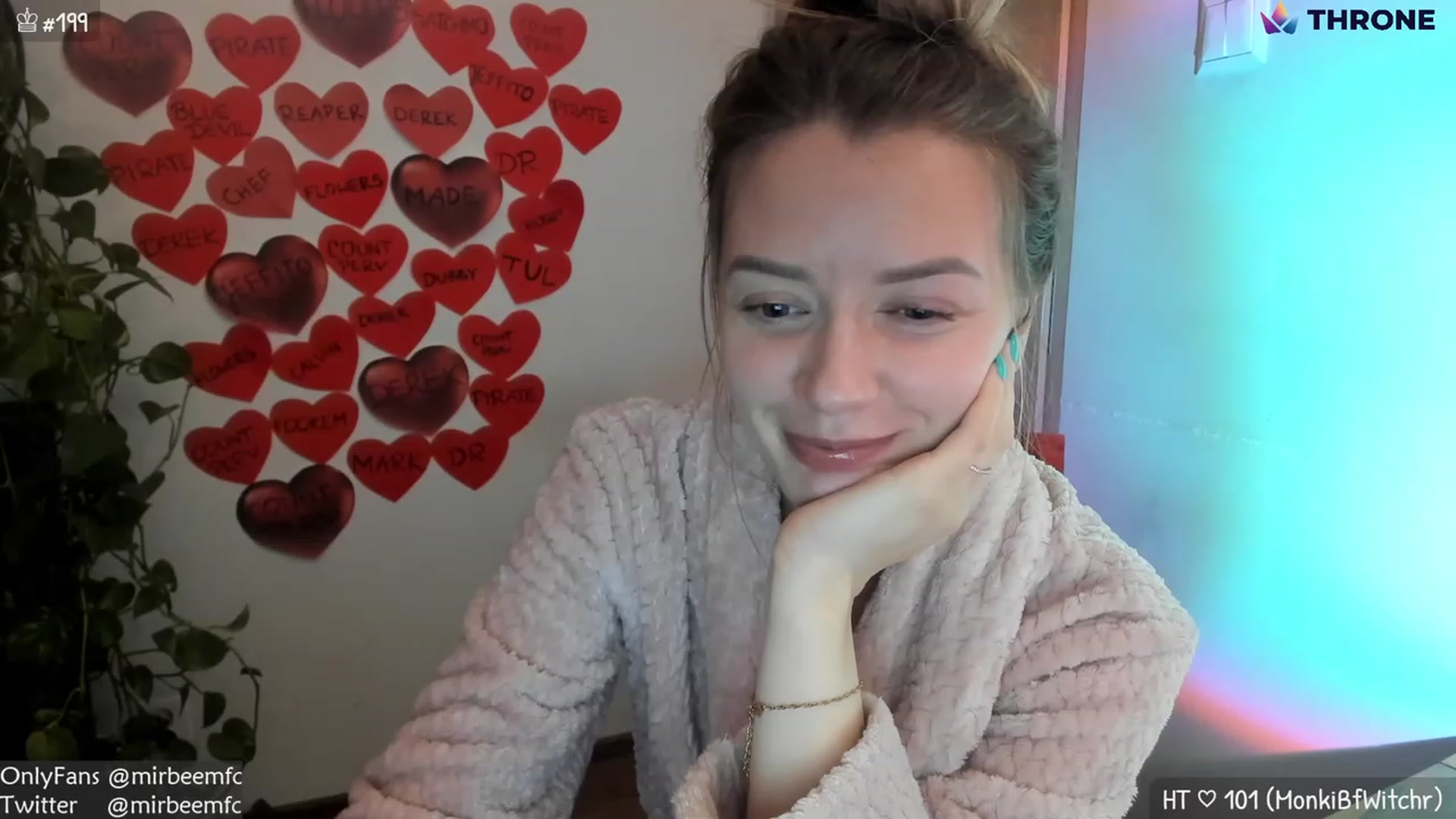 Gallery image thumbnail from MirBee's myfreecams stream on, 02/16/2023, 24:16 image 14 of 20