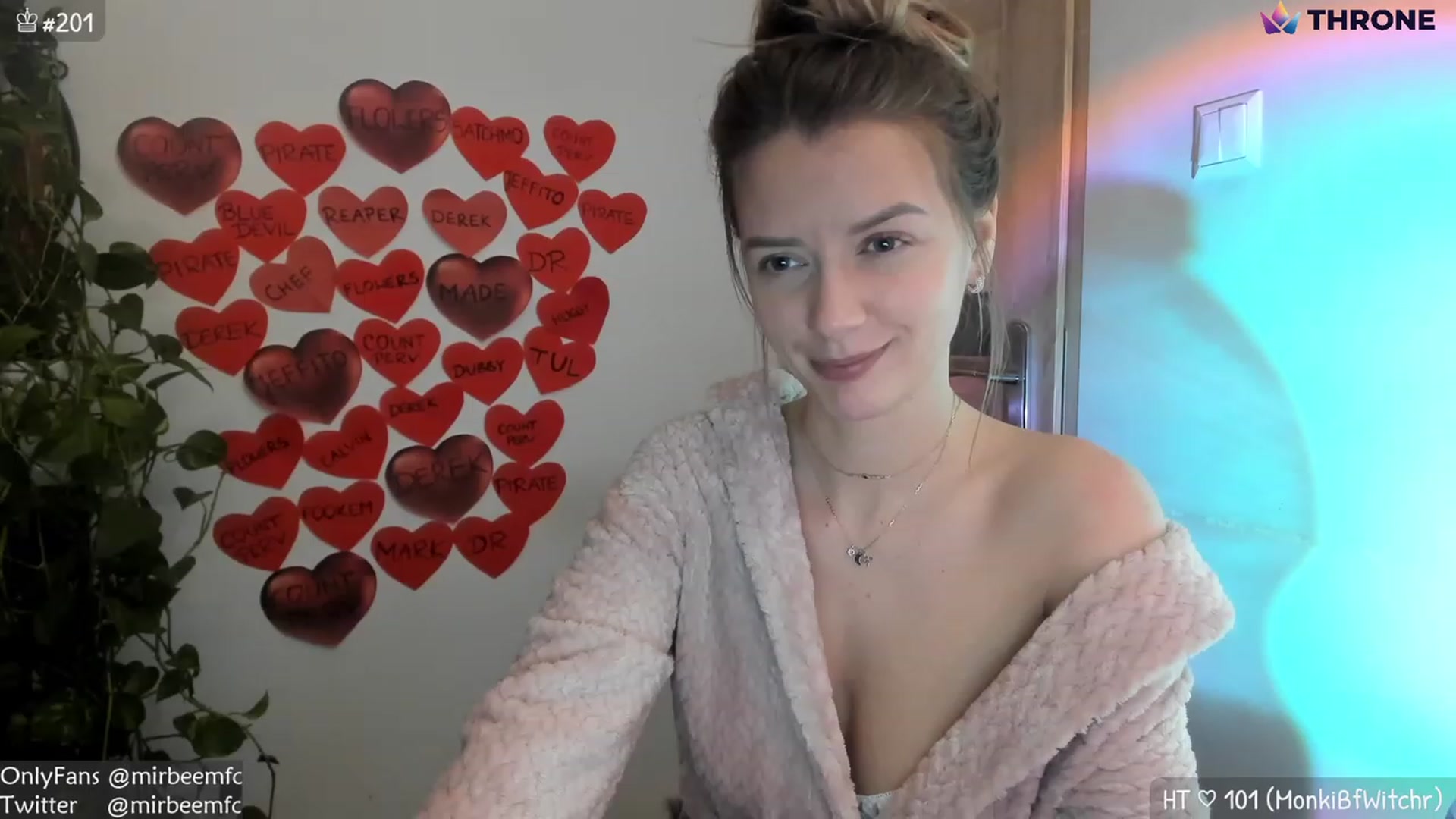 Gallery image thumbnail from MirBee's myfreecams stream on, 02/16/2023, 24:16 image 13 of 20