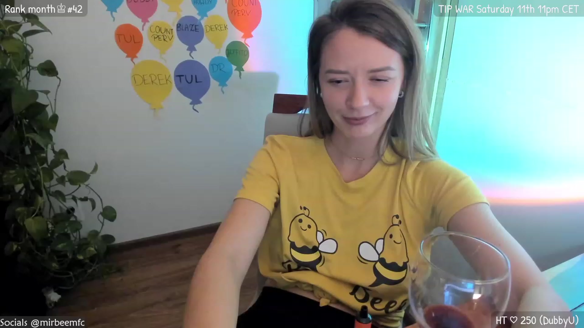 Gallery image thumbnail from MirBee's myfreecams stream on, 03/08/2023, 02:21 image 3 of 20