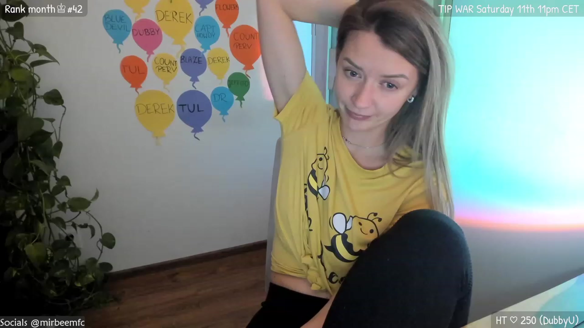 Gallery image thumbnail from MirBee's myfreecams stream on, 03/08/2023, 02:21 image 1 of 20