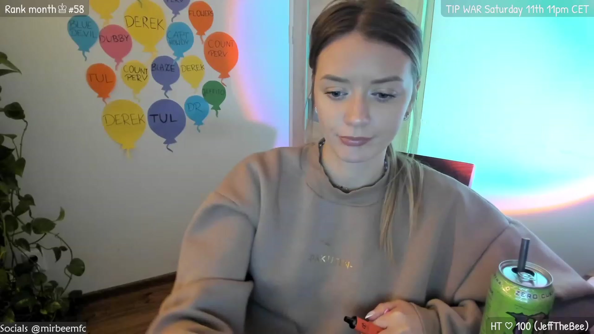 Gallery image thumbnail from MirBee's myfreecams stream on, 03/09/2023, 22:32 image 17 of 20