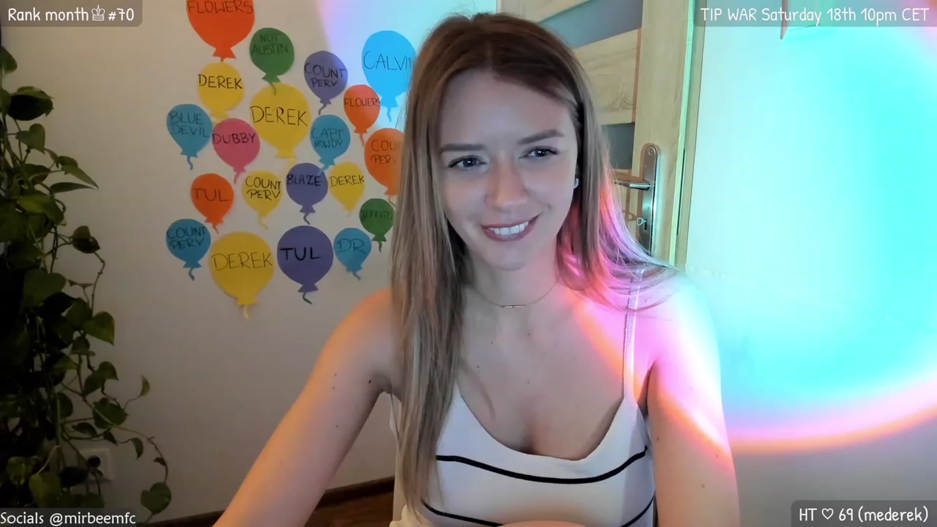Gallery image thumbnail from MirBee's myfreecams stream on, 03/13/2023, 24:41 image 3 of 20