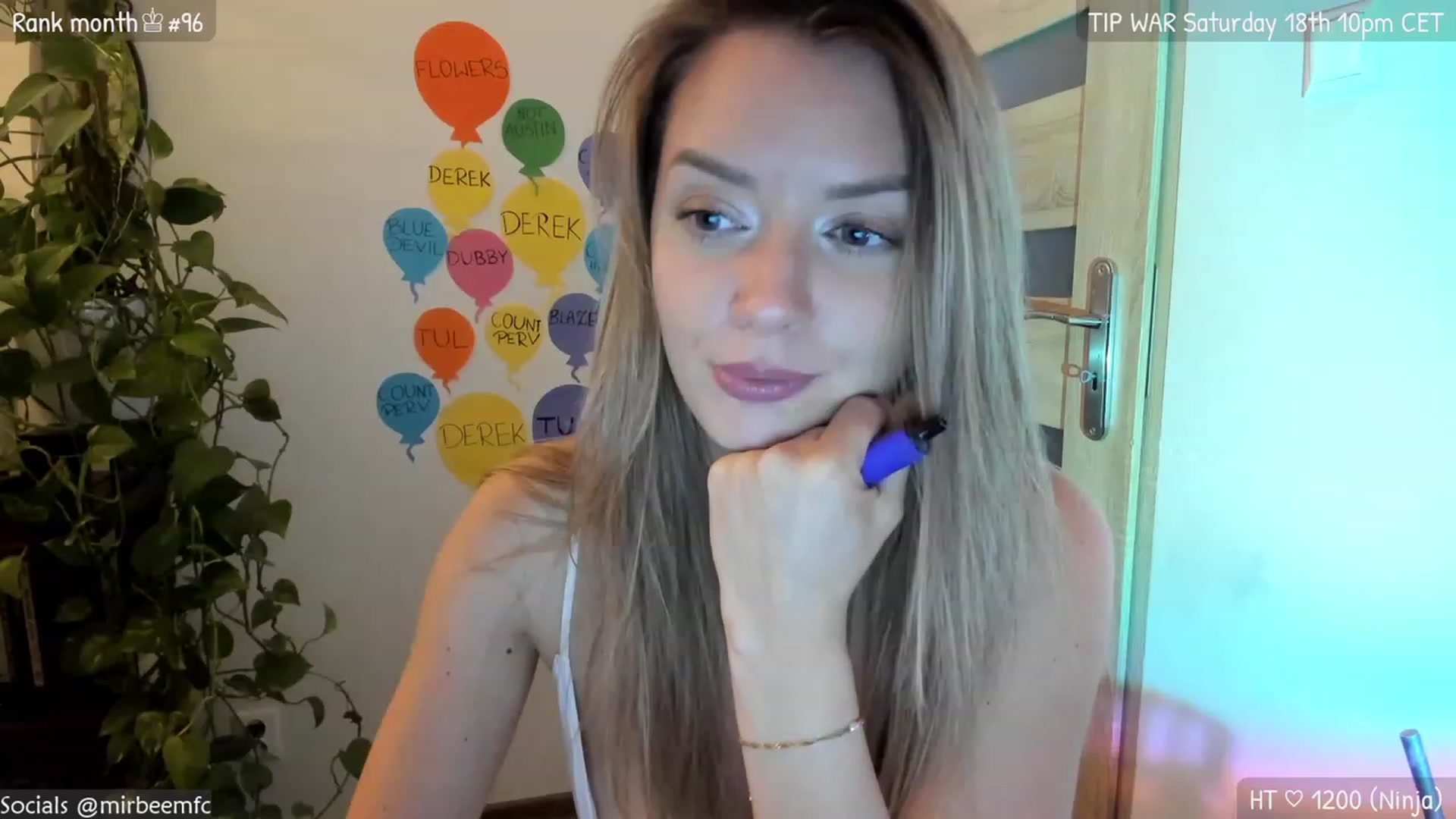 Gallery image thumbnail from MirBee's myfreecams stream on, 03/15/2023, 23:10 image 4 of 20