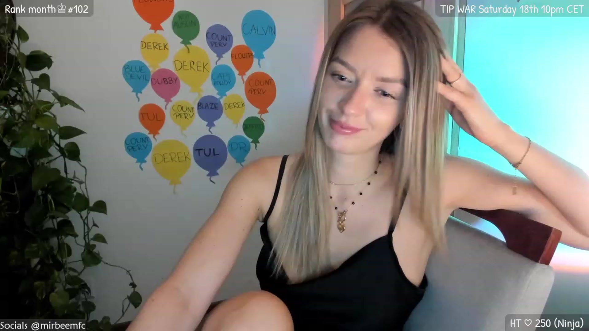 Gallery image thumbnail from MirBee's myfreecams stream on, 03/18/2023, 24:09 image 14 of 20