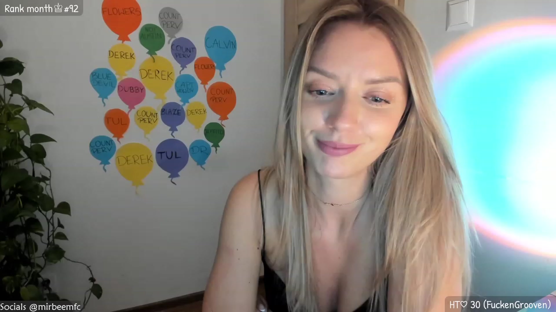 Gallery image thumbnail from MirBee's myfreecams stream on, 03/22/2023, 24:08 image 7 of 20