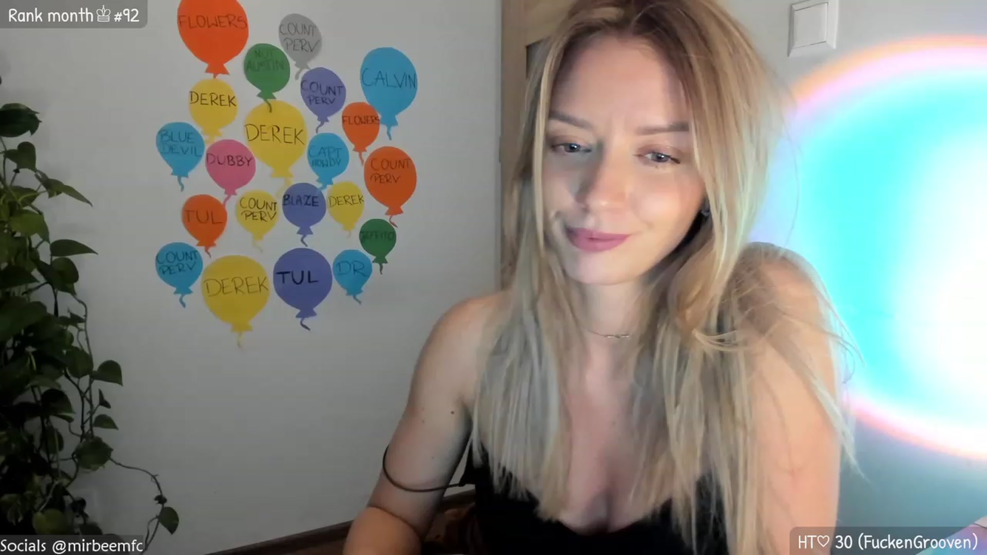 Gallery image thumbnail from MirBee's myfreecams stream on, 03/22/2023, 24:08 image 10 of 20