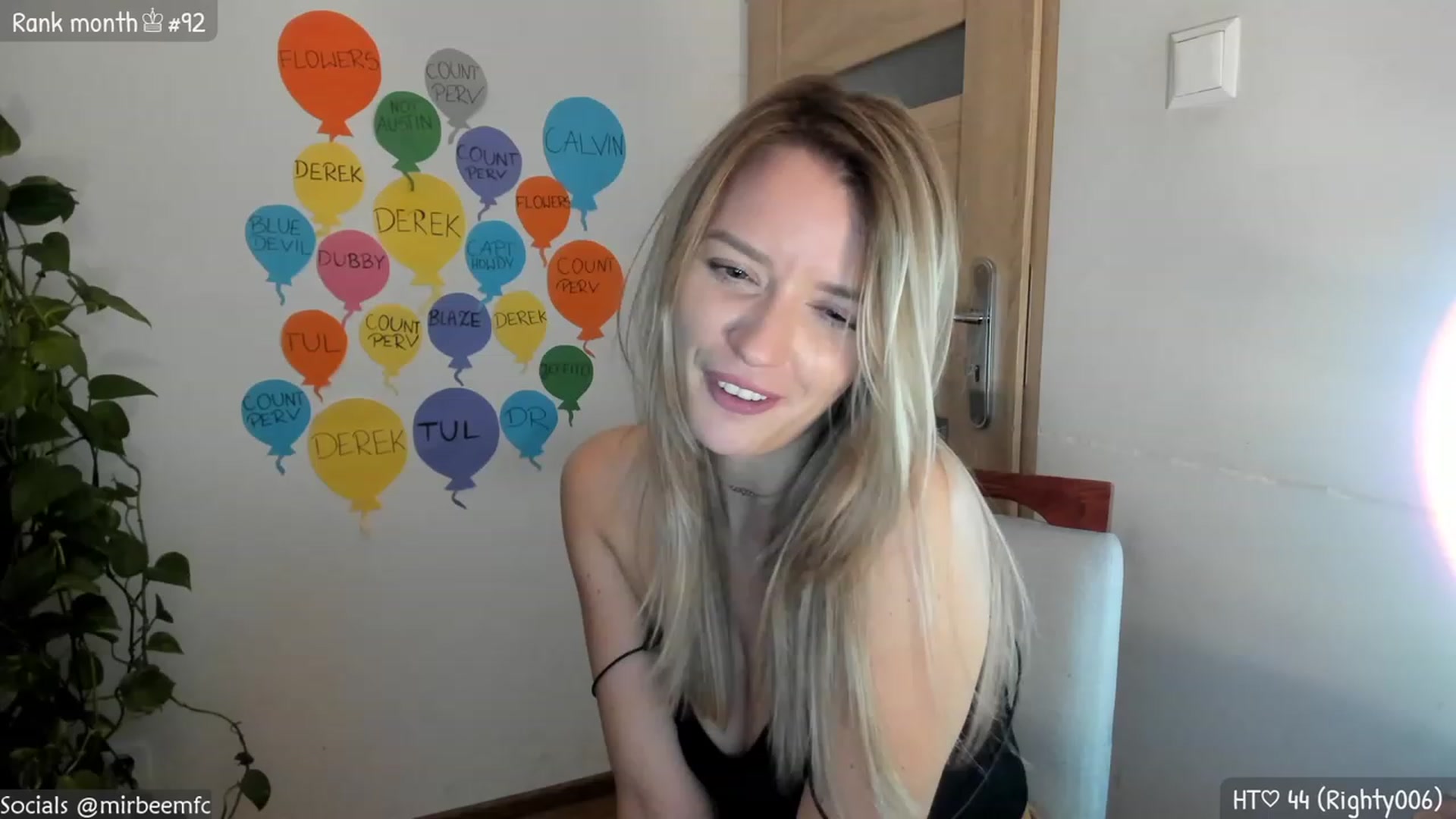 Gallery image thumbnail from MirBee's myfreecams stream on, 03/22/2023, 24:08 image 18 of 20