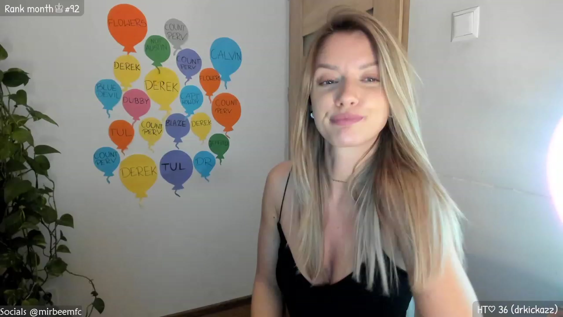 Gallery image thumbnail from MirBee's myfreecams stream on, 03/22/2023, 24:08 image 16 of 20