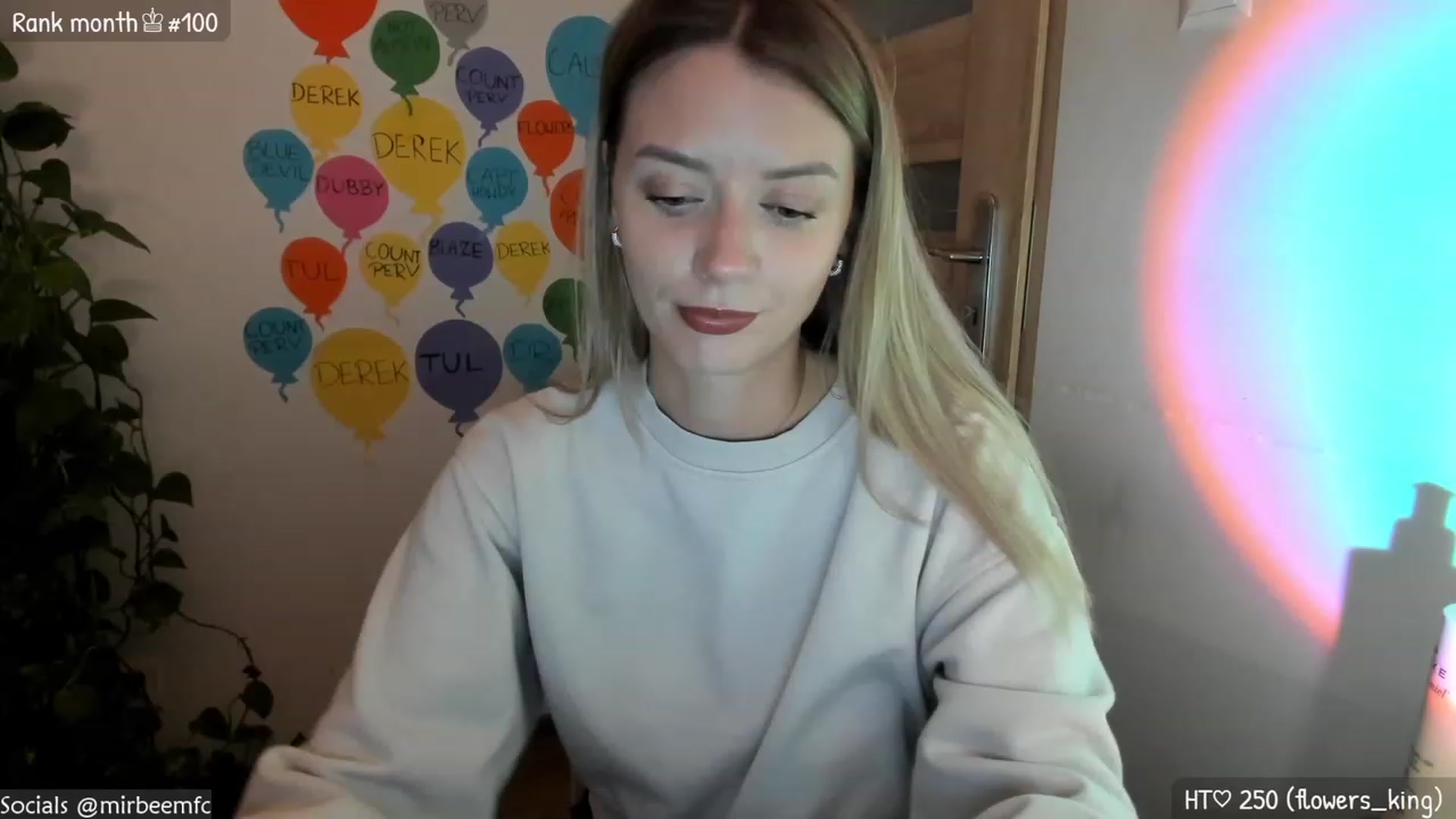 Gallery image thumbnail from MirBee's myfreecams stream on, 03/23/2023, 22:59 image 4 of 20