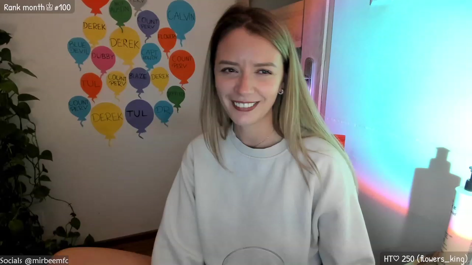 Gallery image thumbnail from MirBee's myfreecams stream on, 03/23/2023, 22:59 image 10 of 20