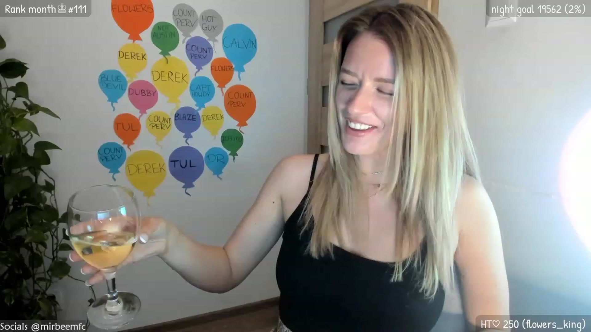 Gallery image thumbnail from MirBee's myfreecams stream on, 03/26/2023, 23:25 image 8 of 20