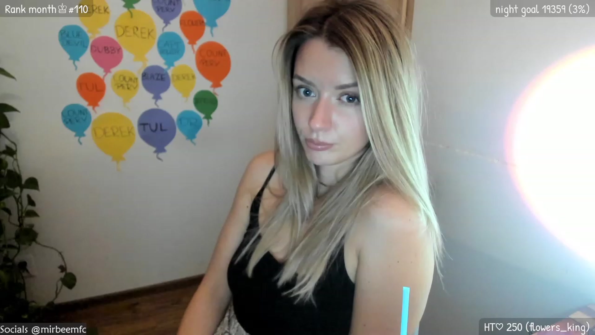 Gallery image thumbnail from MirBee's myfreecams stream on, 03/27/2023, 24:01 image 6 of 20