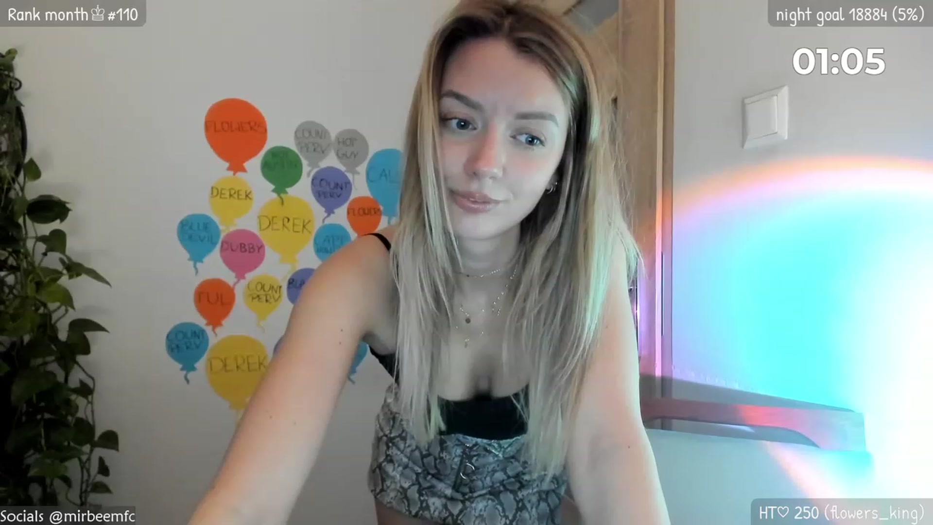 Gallery image thumbnail from MirBee's myfreecams stream on, 03/27/2023, 24:22 image 19 of 20